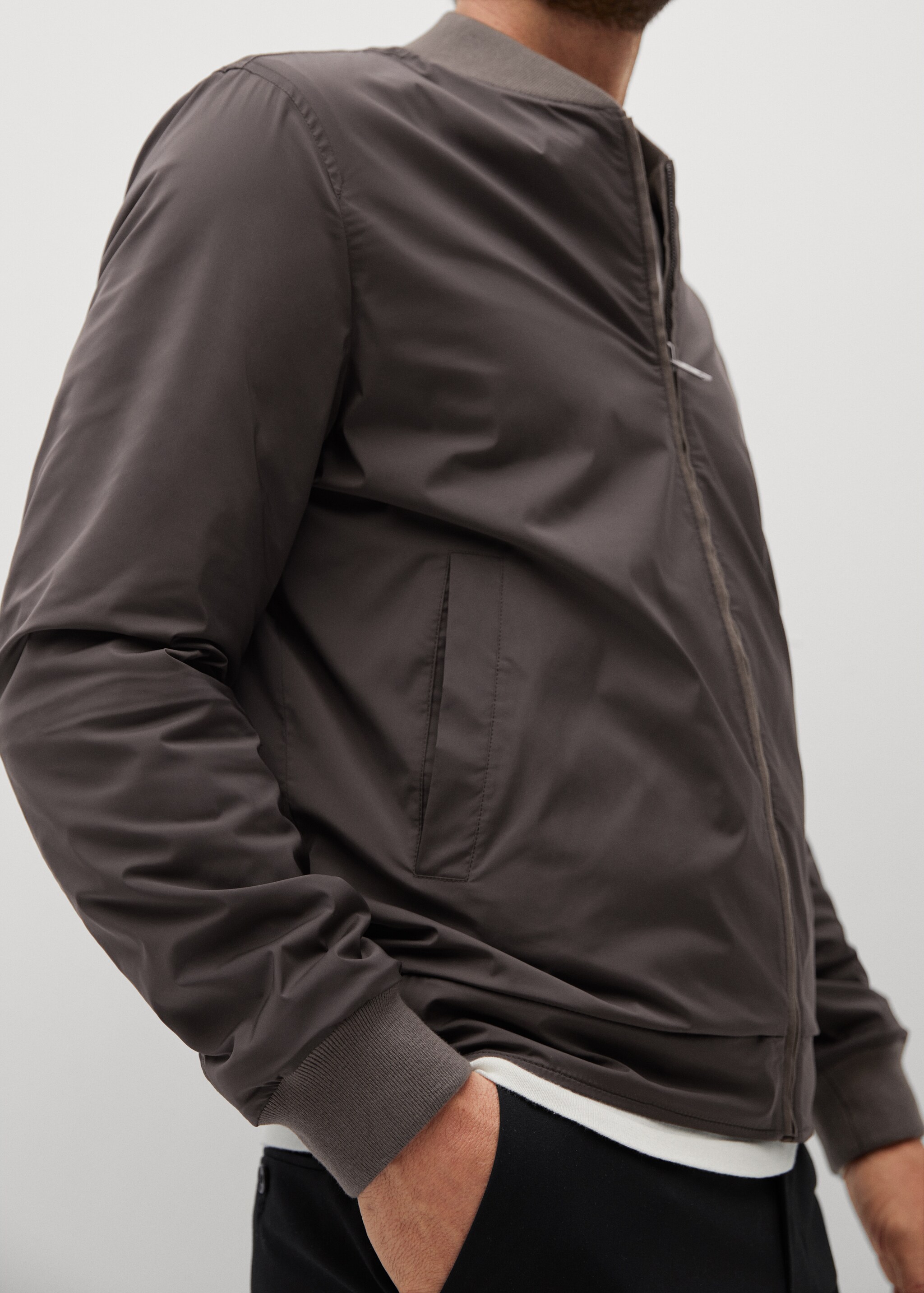 Reversible suede bomber jacket - Details of the article 1