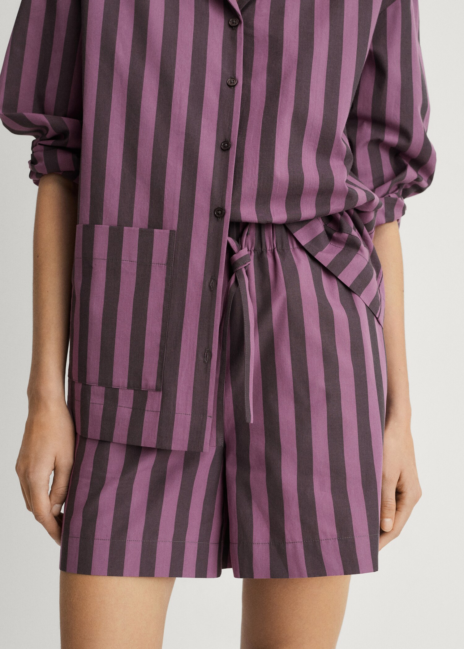 Woven two-tone striped shorts - Medium plane