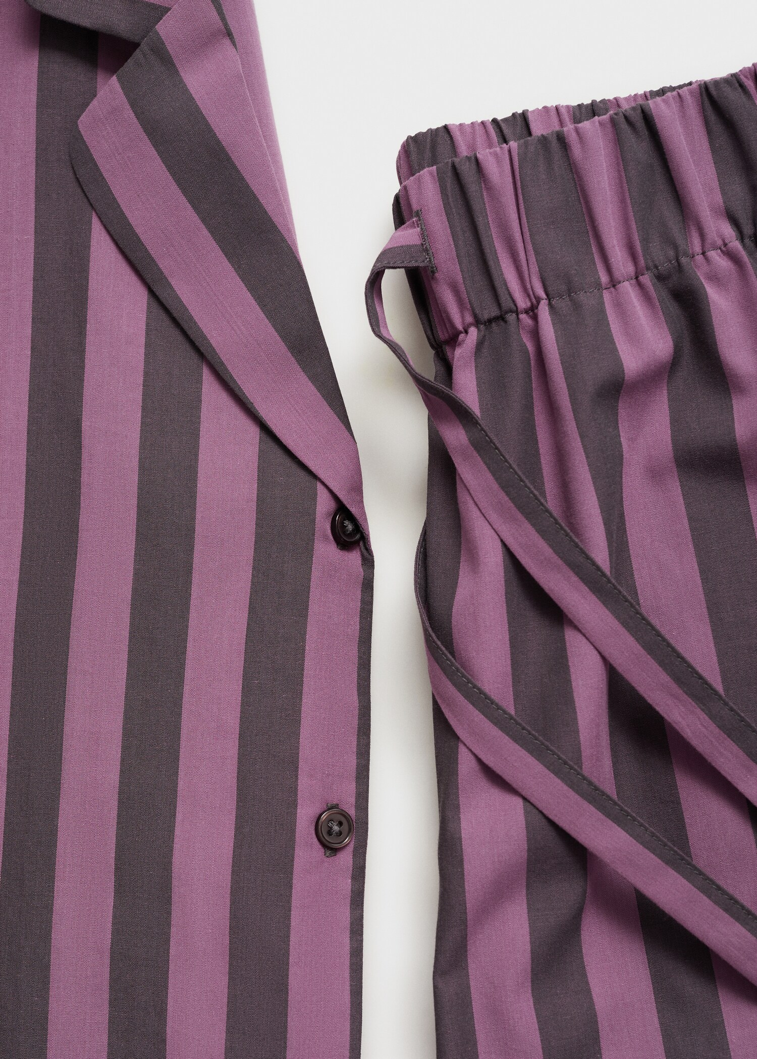 Woven two-tone striped shorts - Details of the article 0