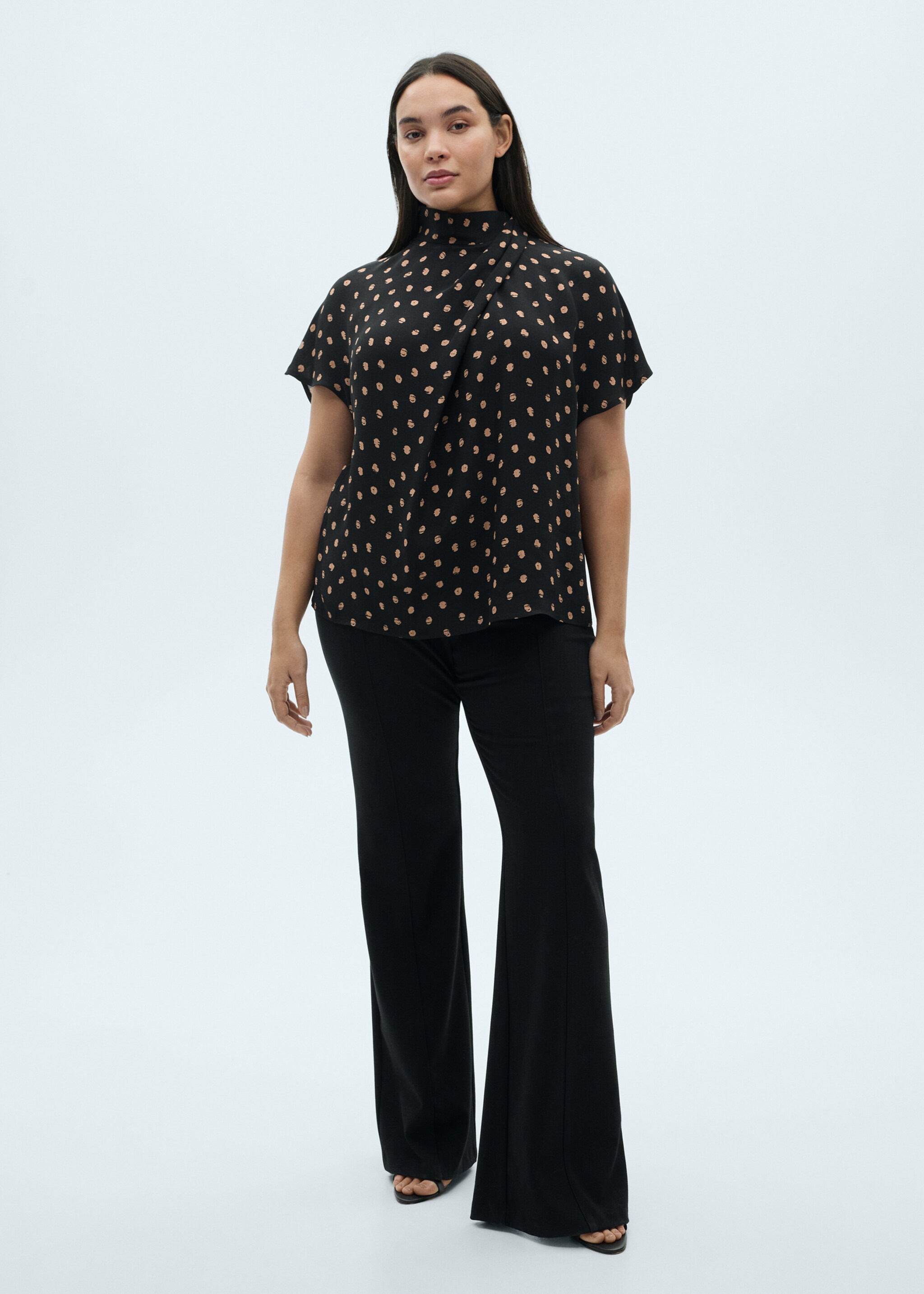 Polka-dot blouse with draped collar - Details of the article 3, Black. Ref: 87034071-00.