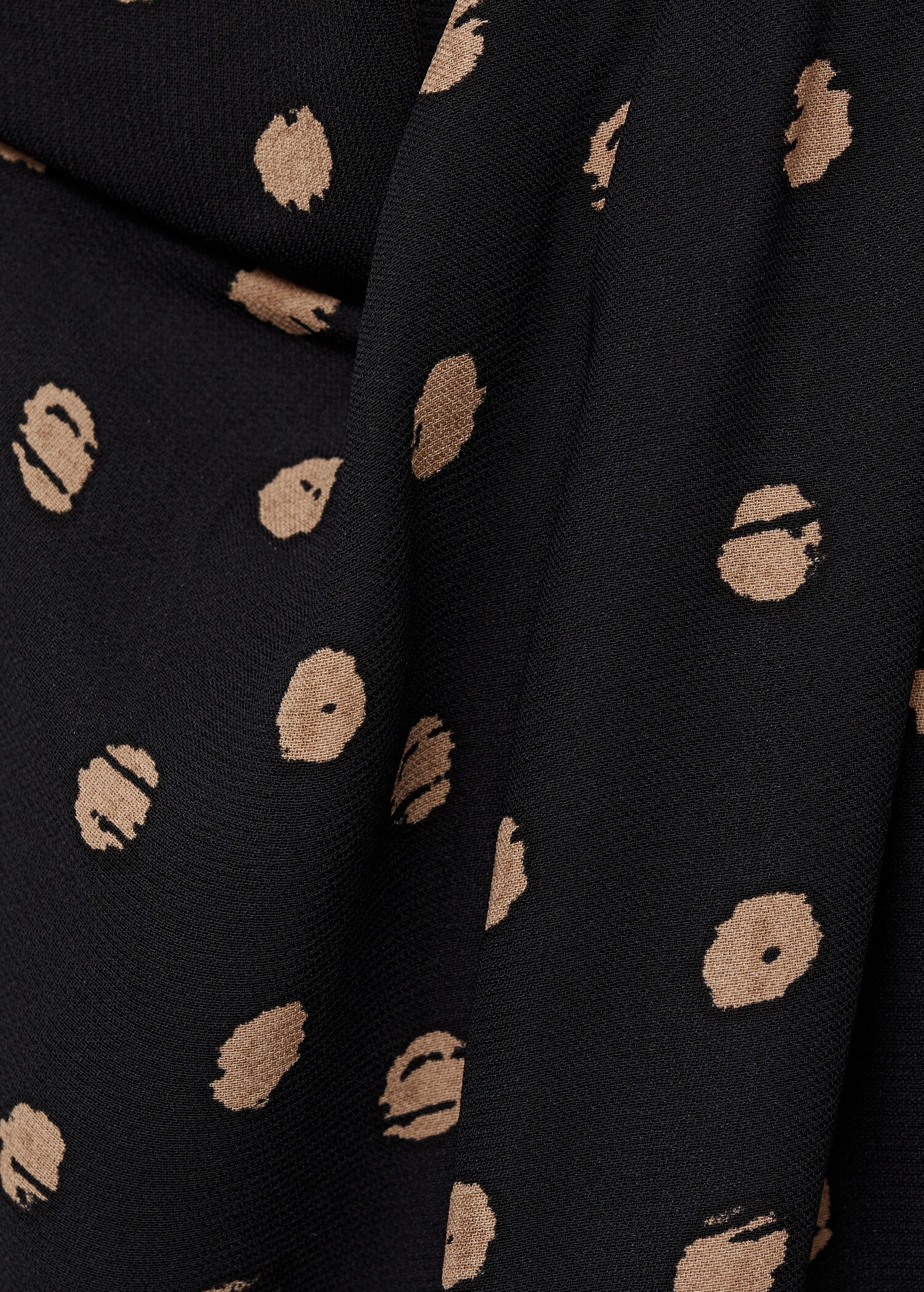 Polka-dot blouse with draped collar - Details of the article 8