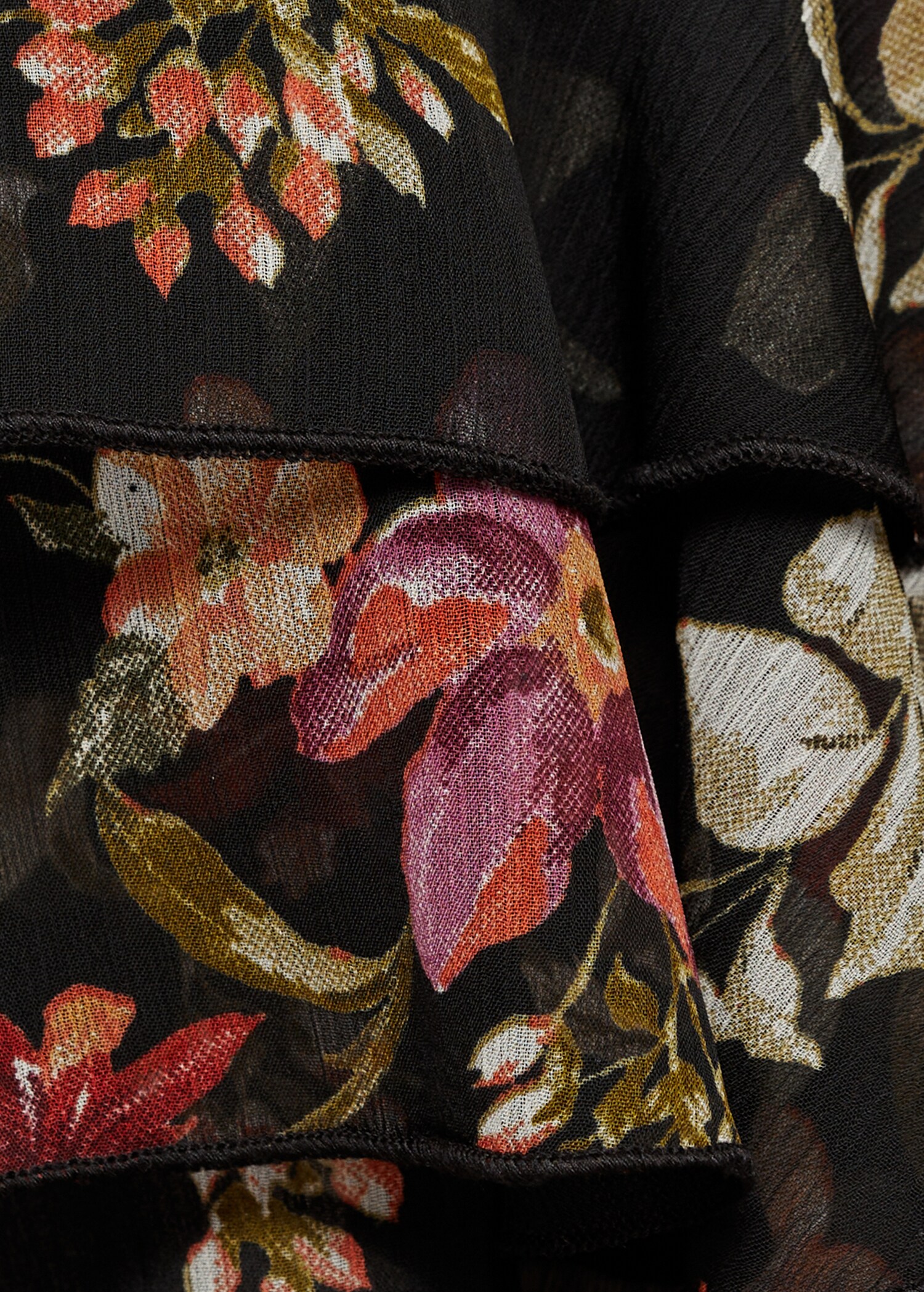 Floral ruffled blouse - Details of the article 8