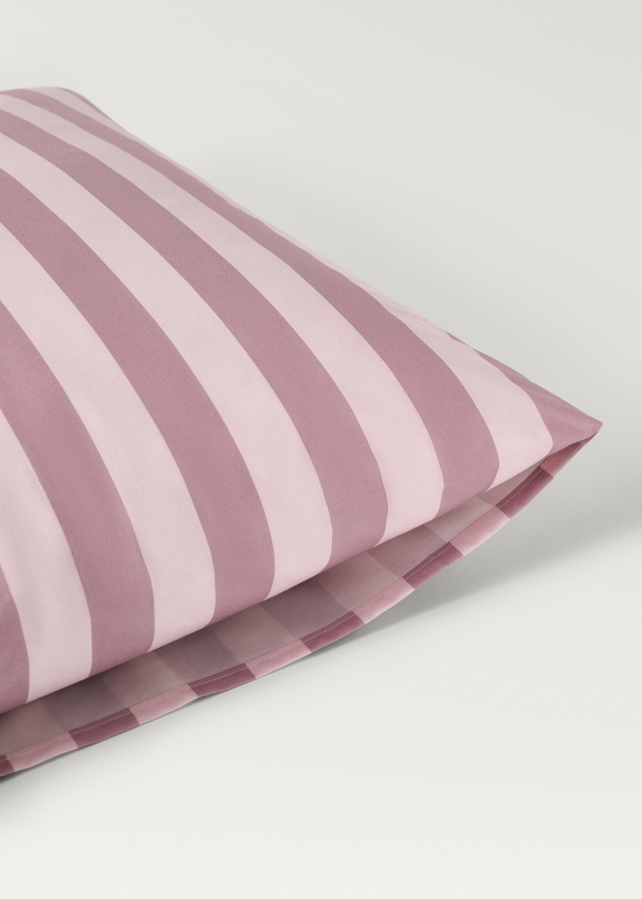 Παιδική μαξιλαροθήκη από βαμβακερό περκάλι με χοντρές ρίγες 60x60 εκ - Λεπτομέρεια του προϊόντος 1, Ροζ. Ref: 87034088-00.