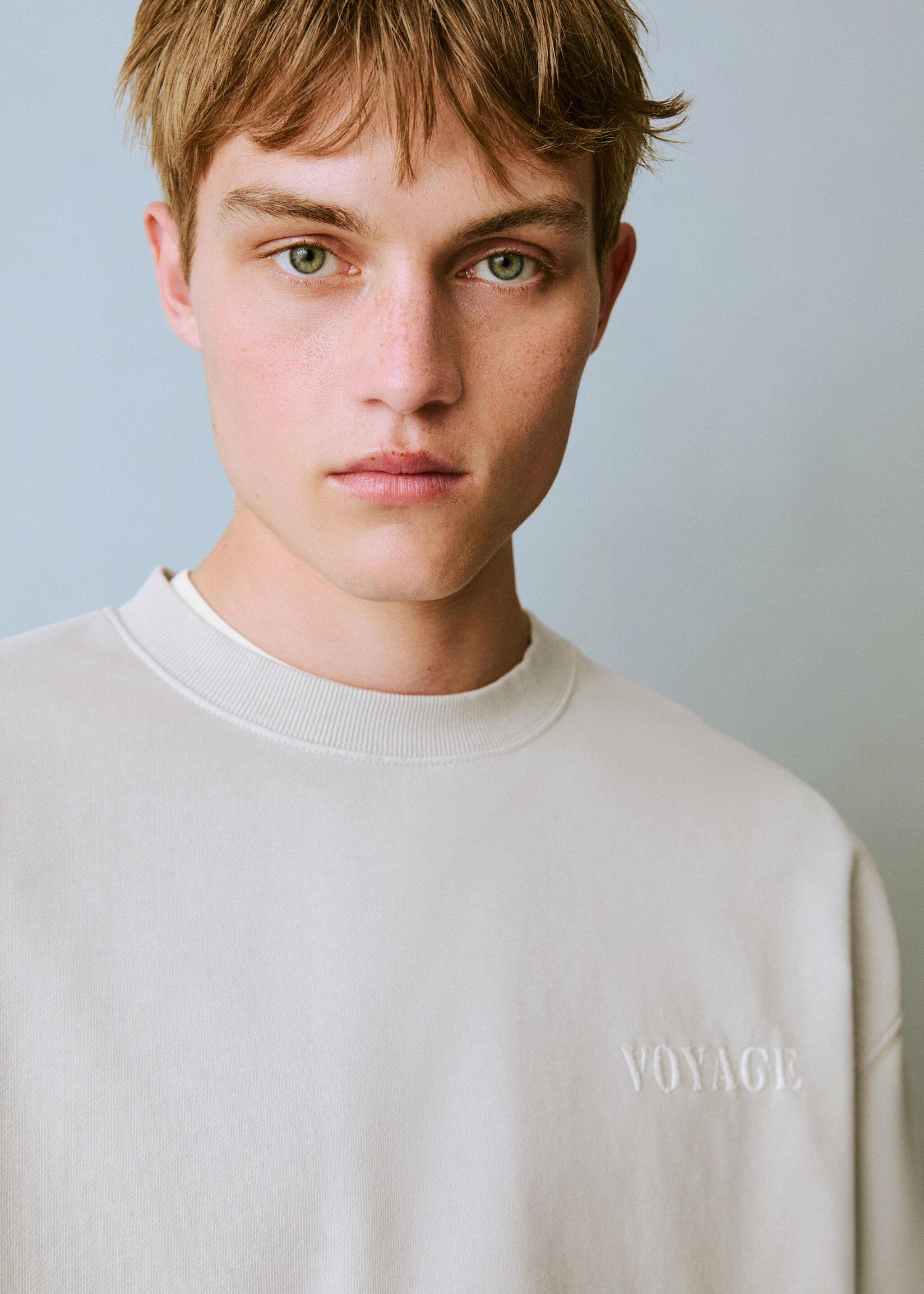 Bavlněná mikina s nápisem - Detail zboží 1, Šedá. Ref: 87034094-00.