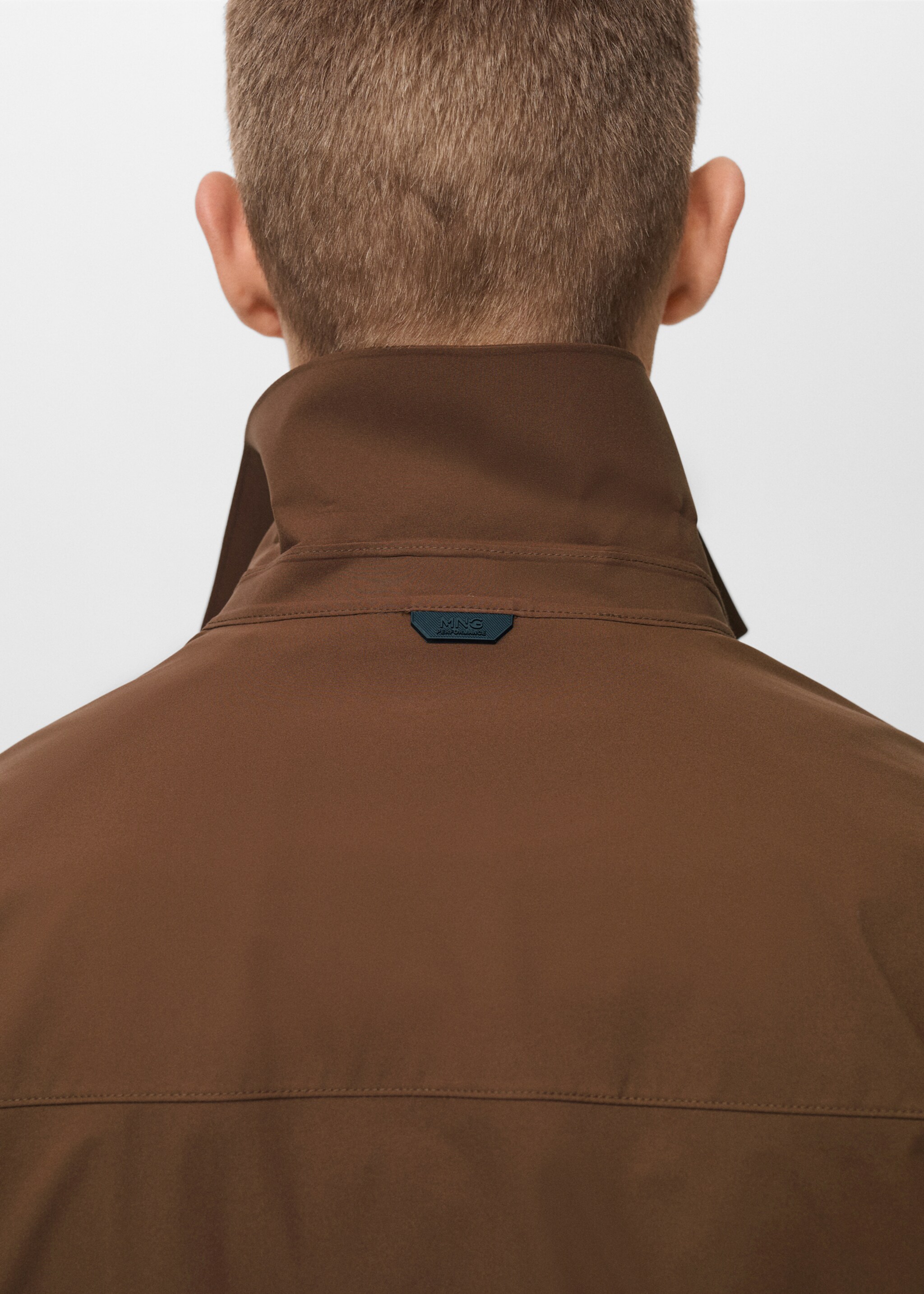 Chaqueta water repellent bolsillos - Detalle del artículo 6, Naranja tostado. Ref: 87034390-00.