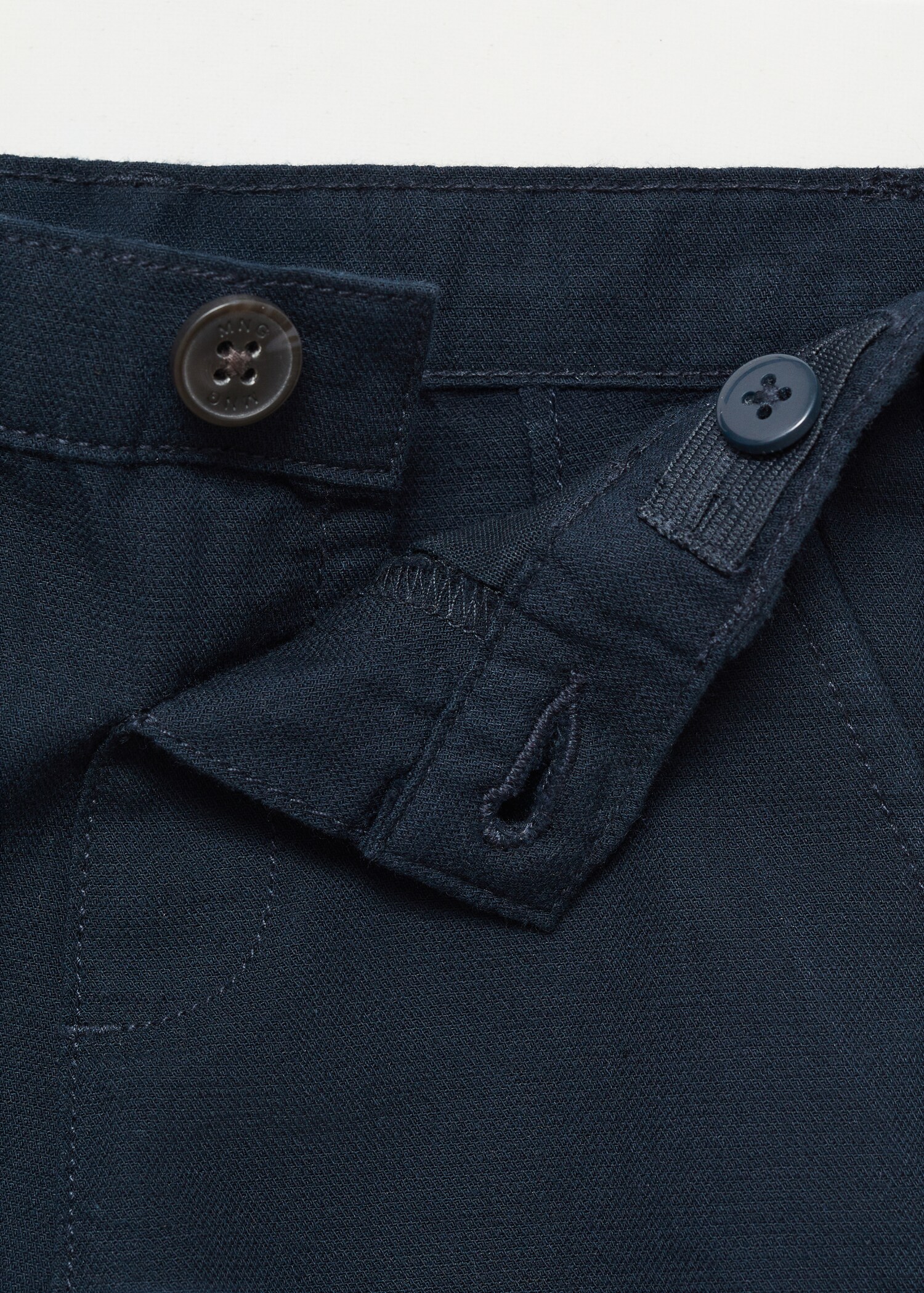 Bermuda van linnen en katoen - Detail van het artikel 8