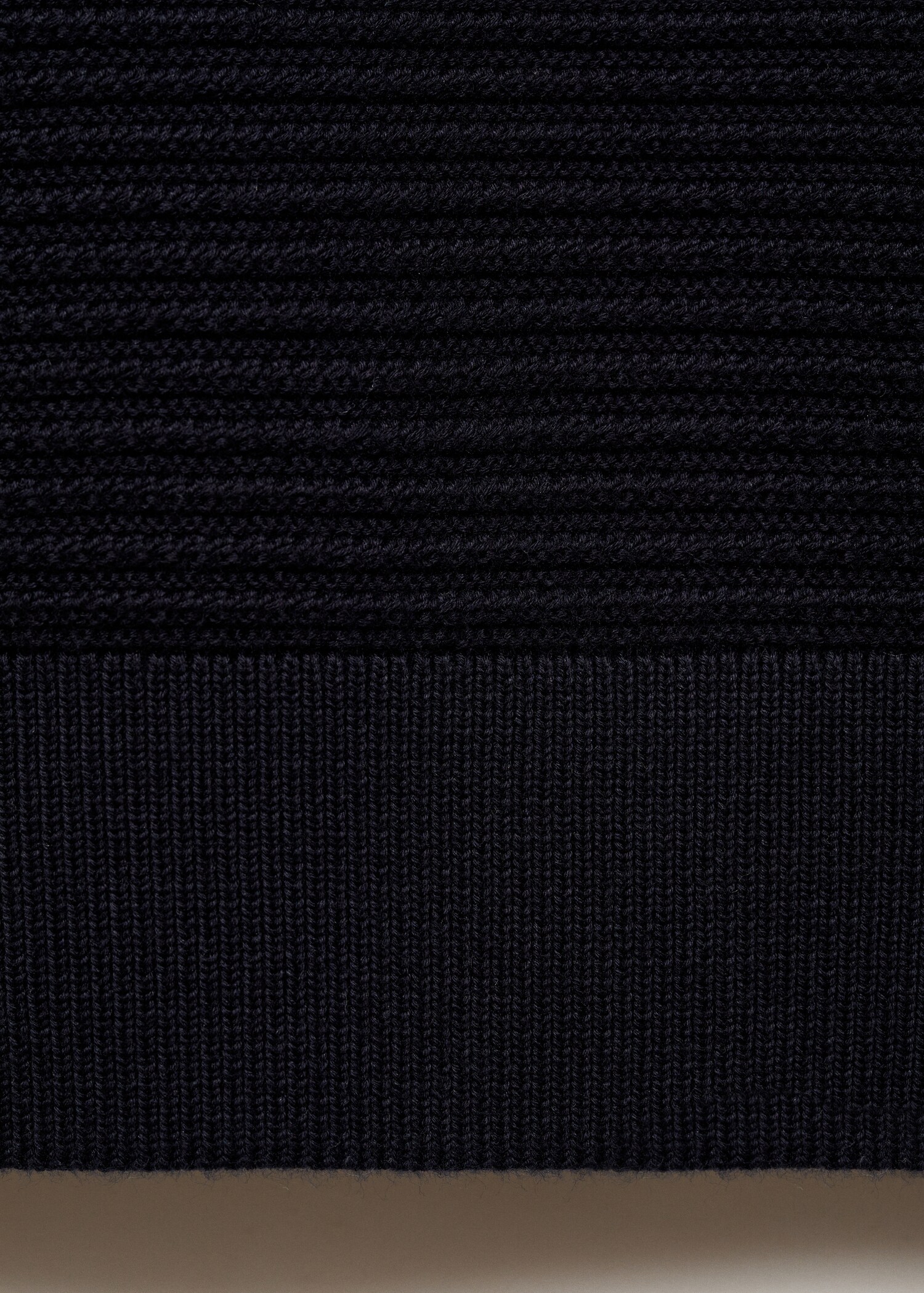 Structure thin knitwear t-shirt - Details of the article 0