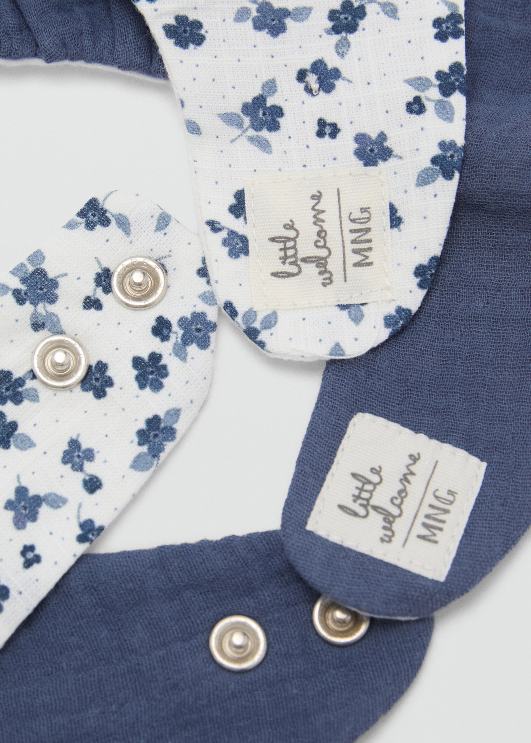 Pack of 2 cotton bibs - Details of the article 1, Off White. Ref: 87034415-00.