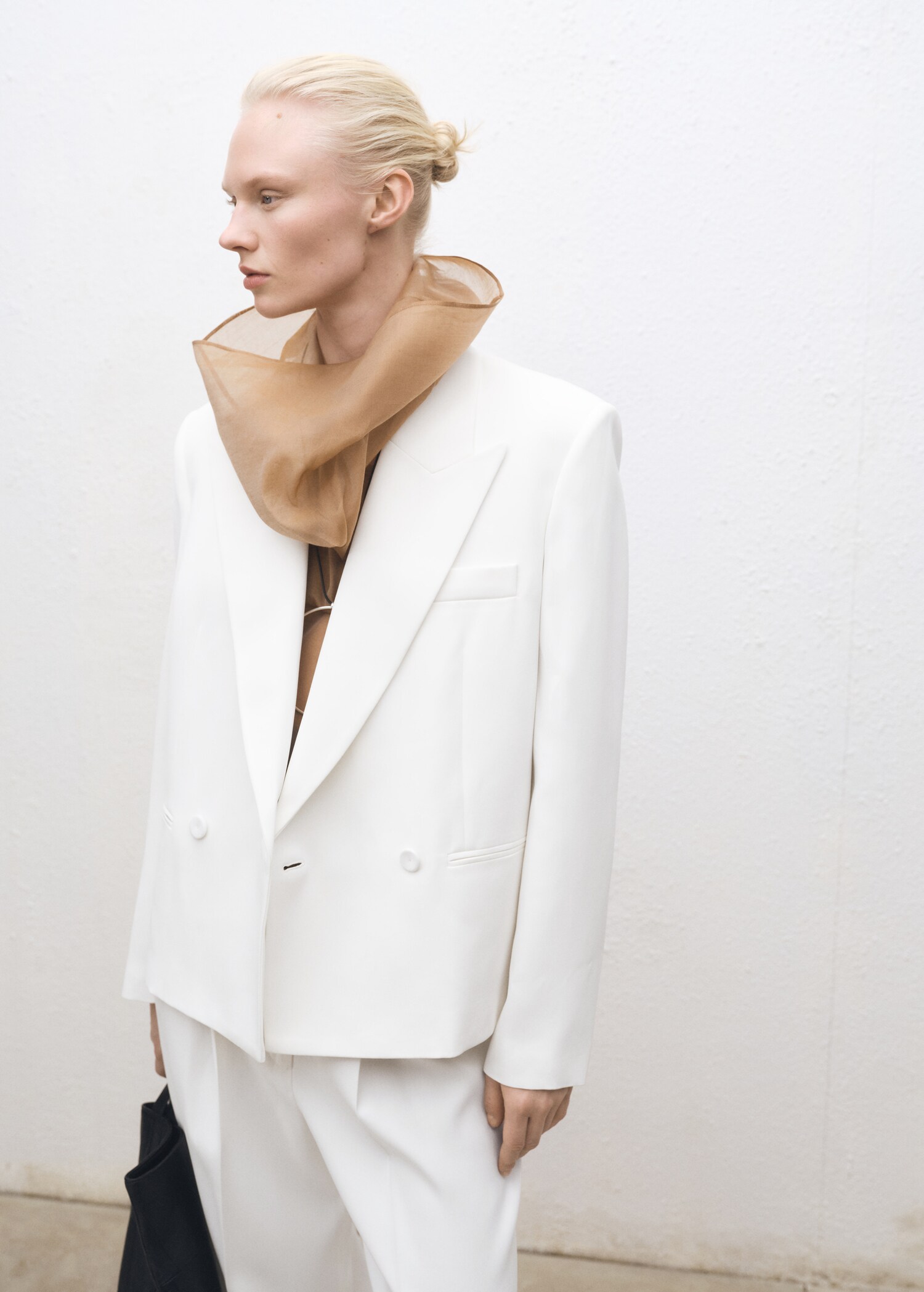 Oversized double-breasted suit jacket - Details of the article 1