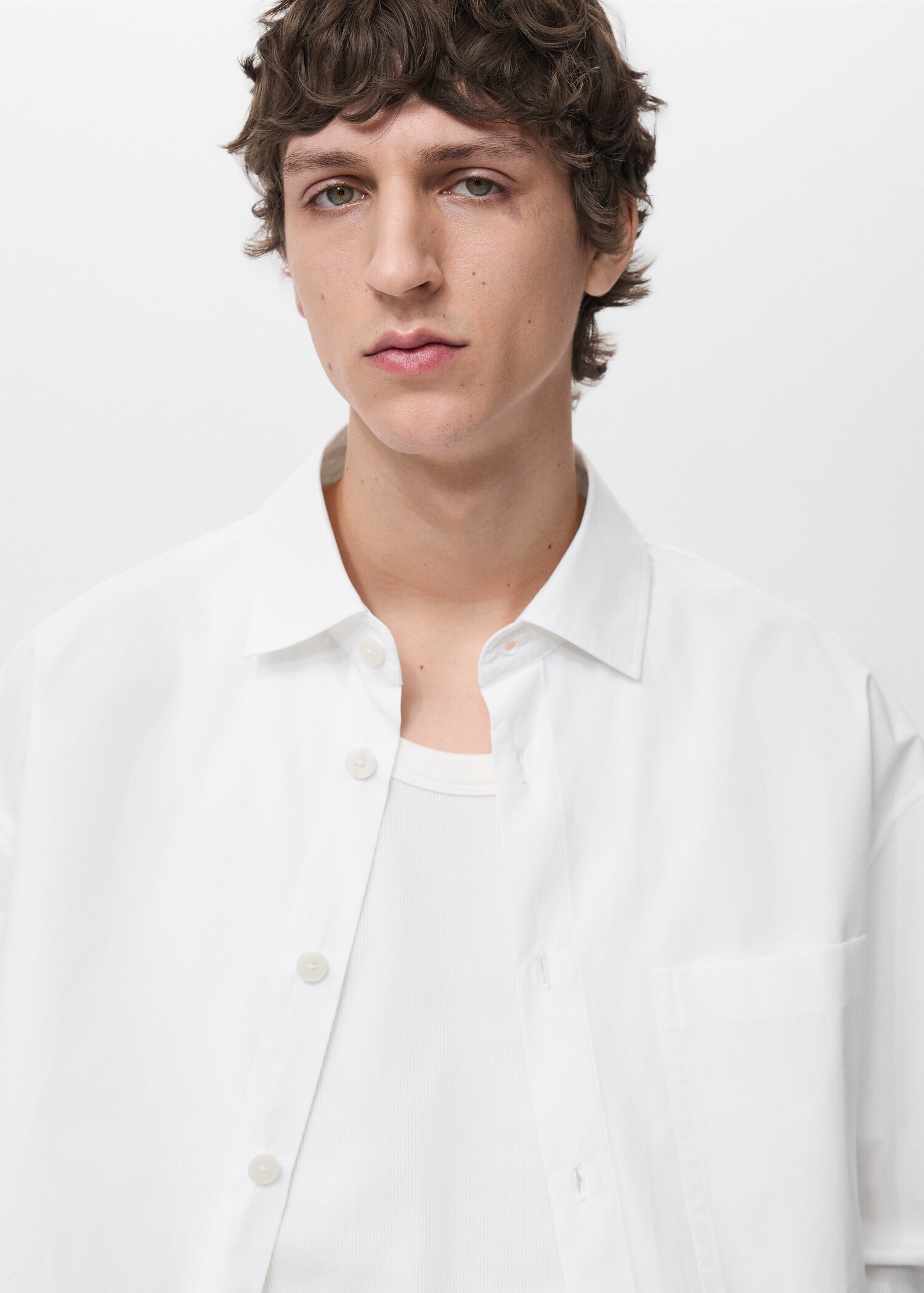 100% cotton relaxed-fit shirt - Details of the article 1