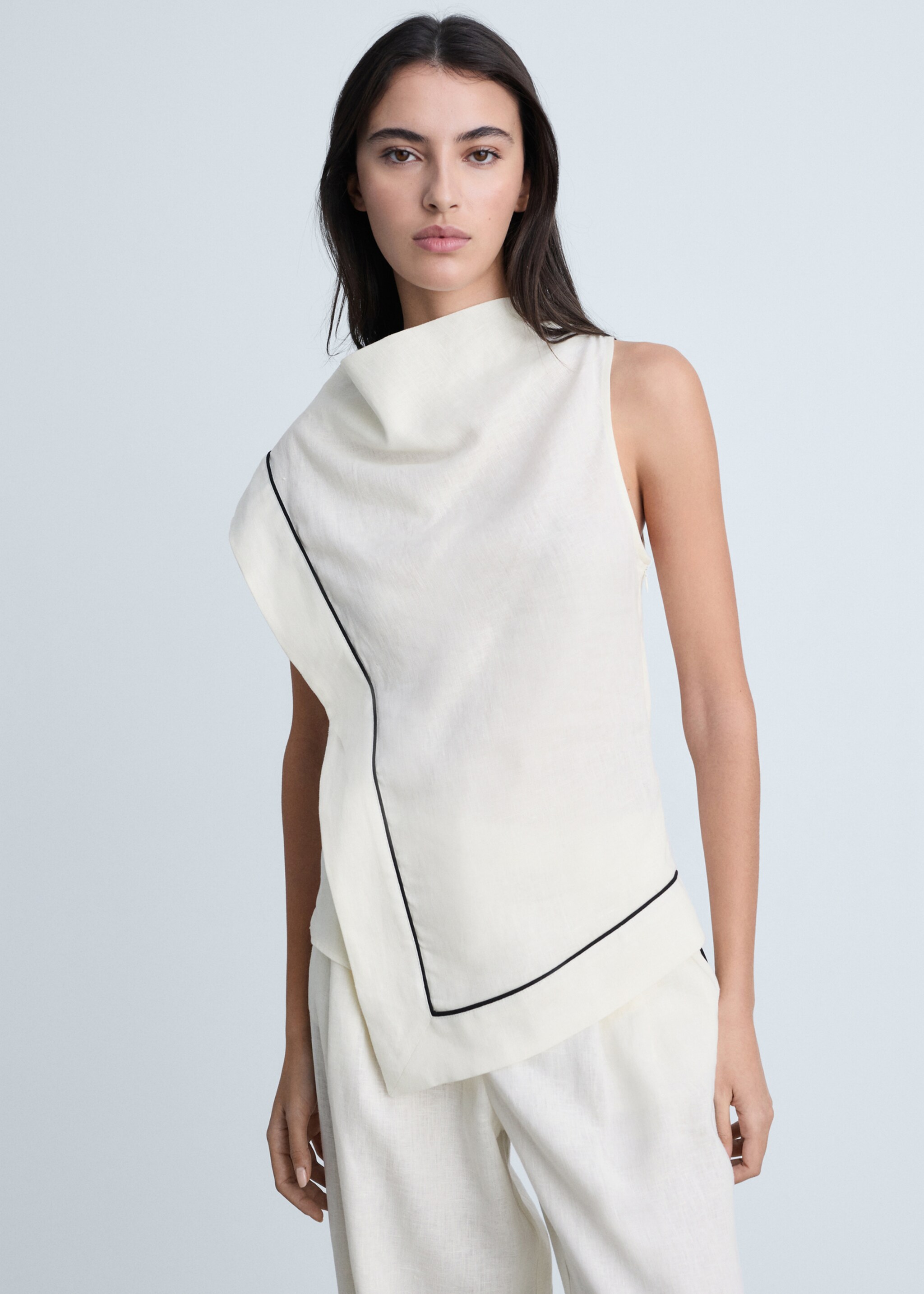 Contrasting-stripe linen blouse - Medium plane, Vanilla. Ref: 87034780-00.