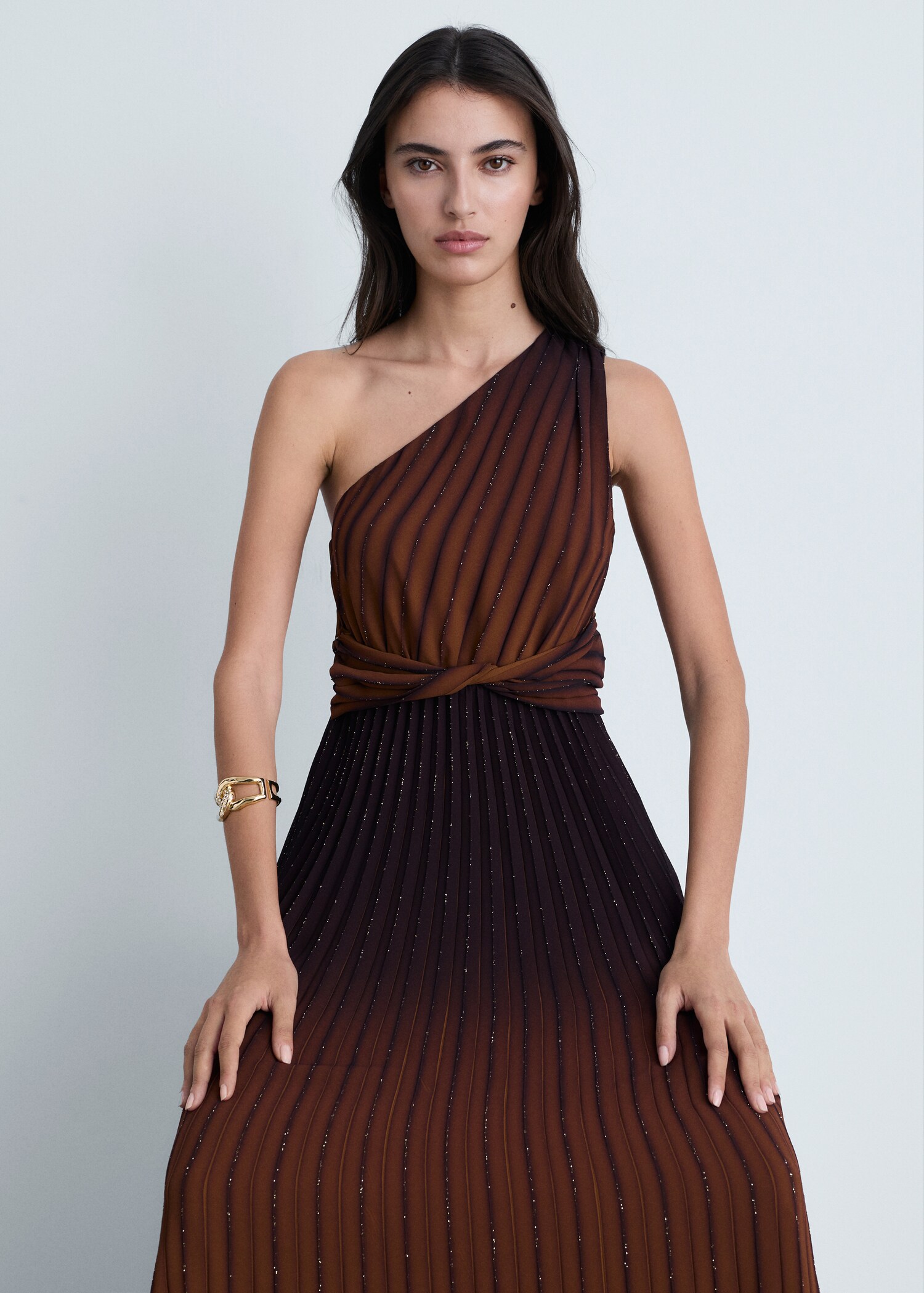 Gradient-effect pleated dress - Details of the article 2