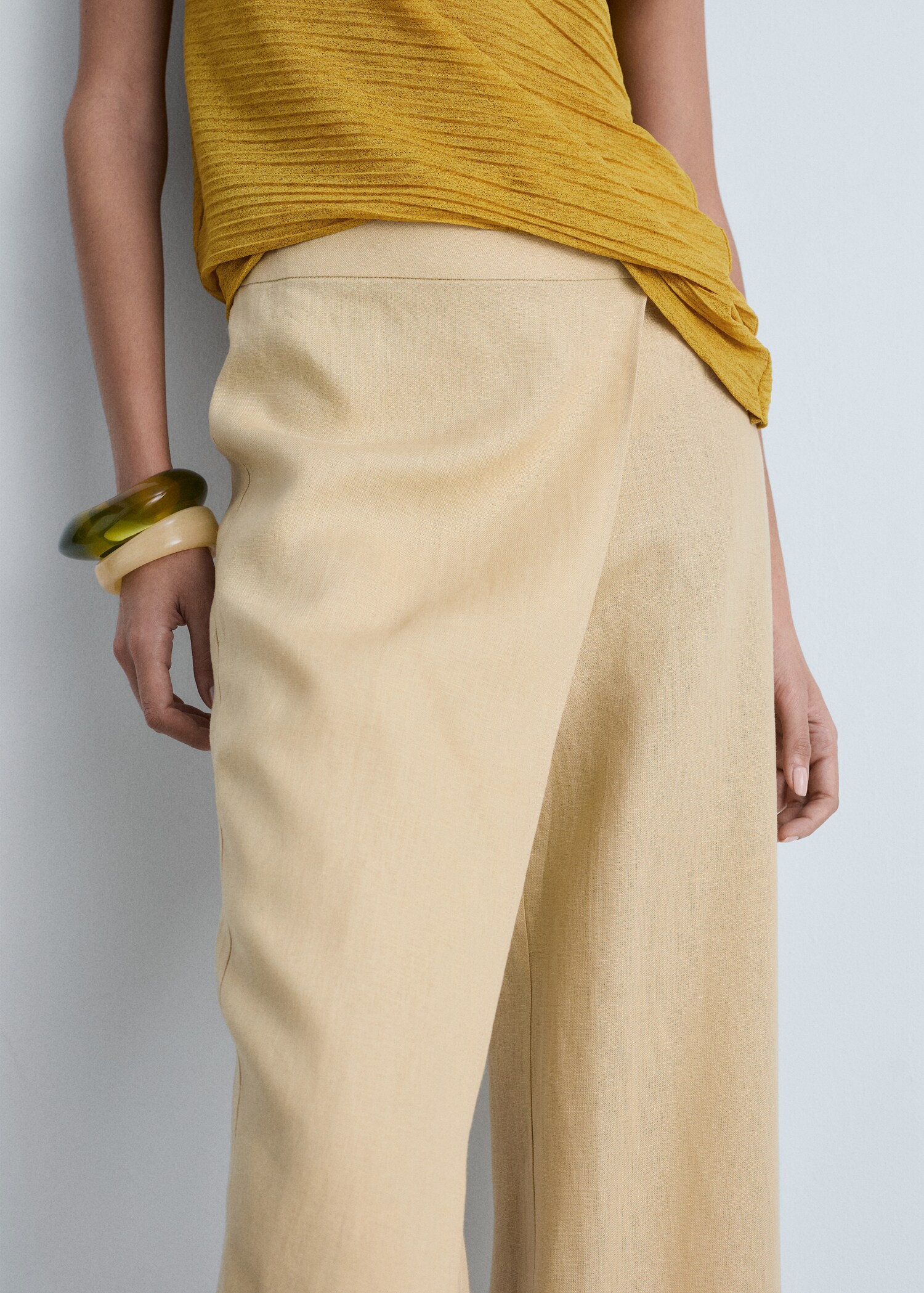 Linen crossover trousers - Details of the article 2