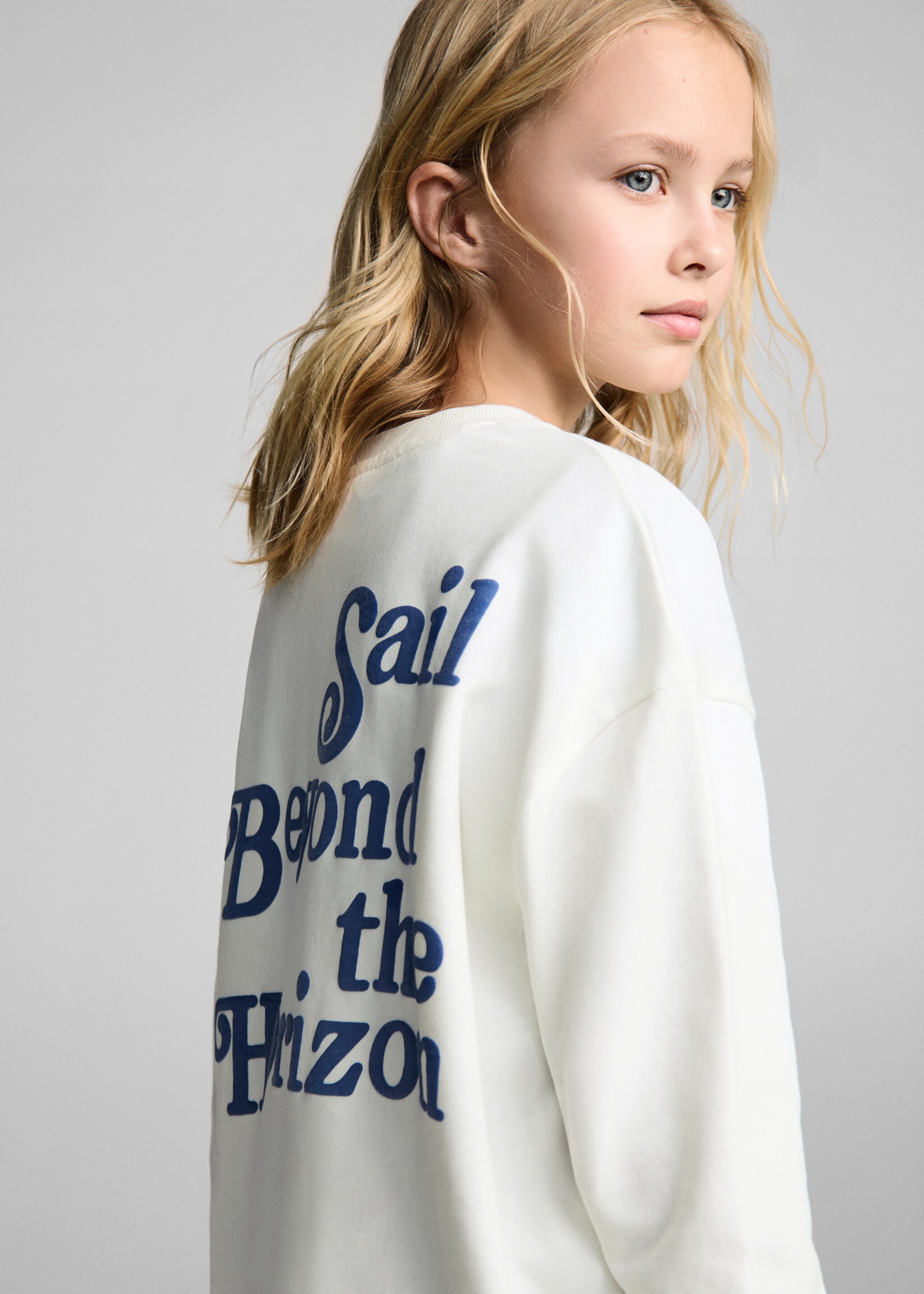 Baumwoll-Sweatshirt mit Aufschrift - Detail des Artikels 4, Cremeweiß. Ref: 87034793-00.