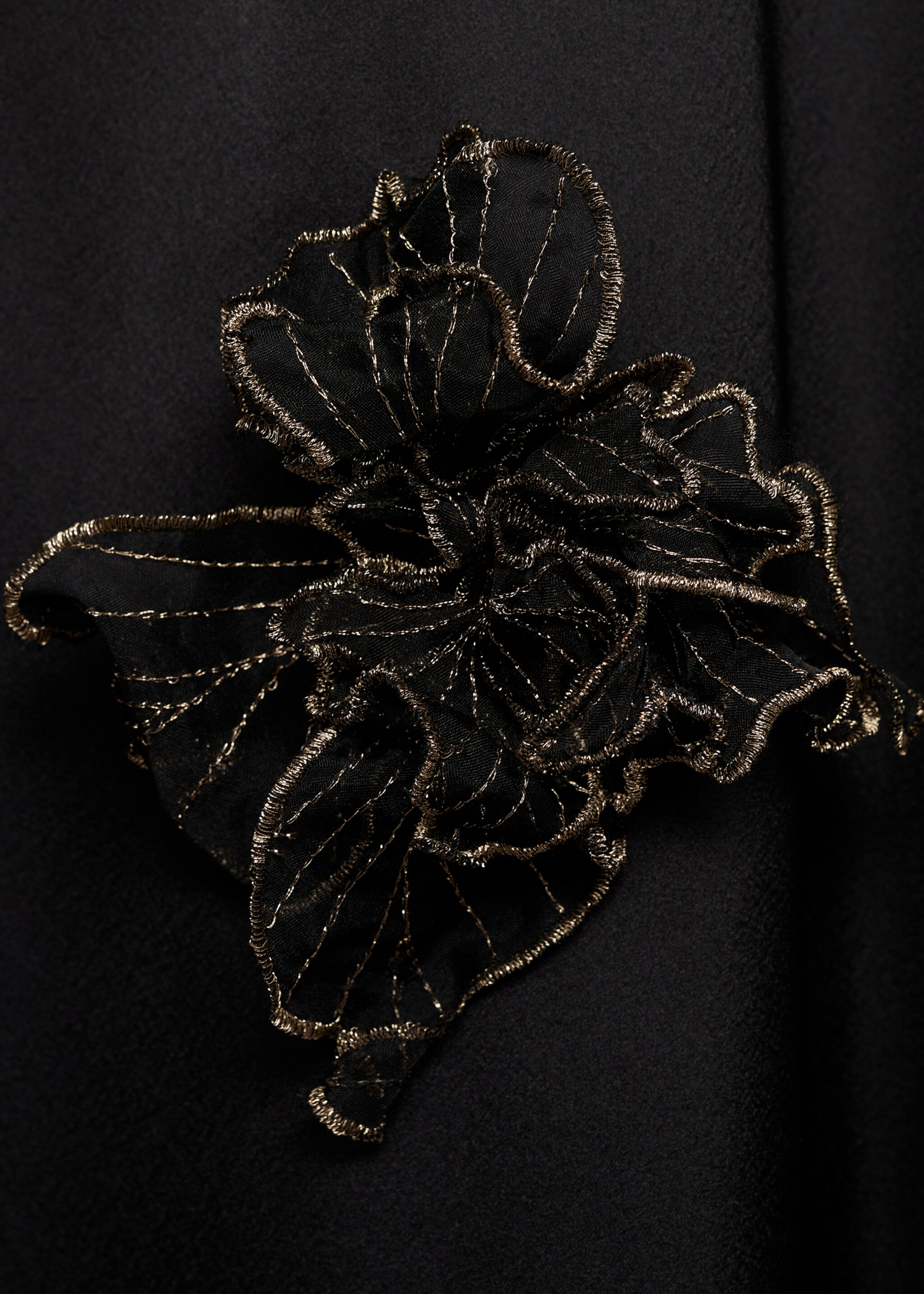 Satin maxi-flower dress - Details of the article 8, Black. Ref: 87034798-00.