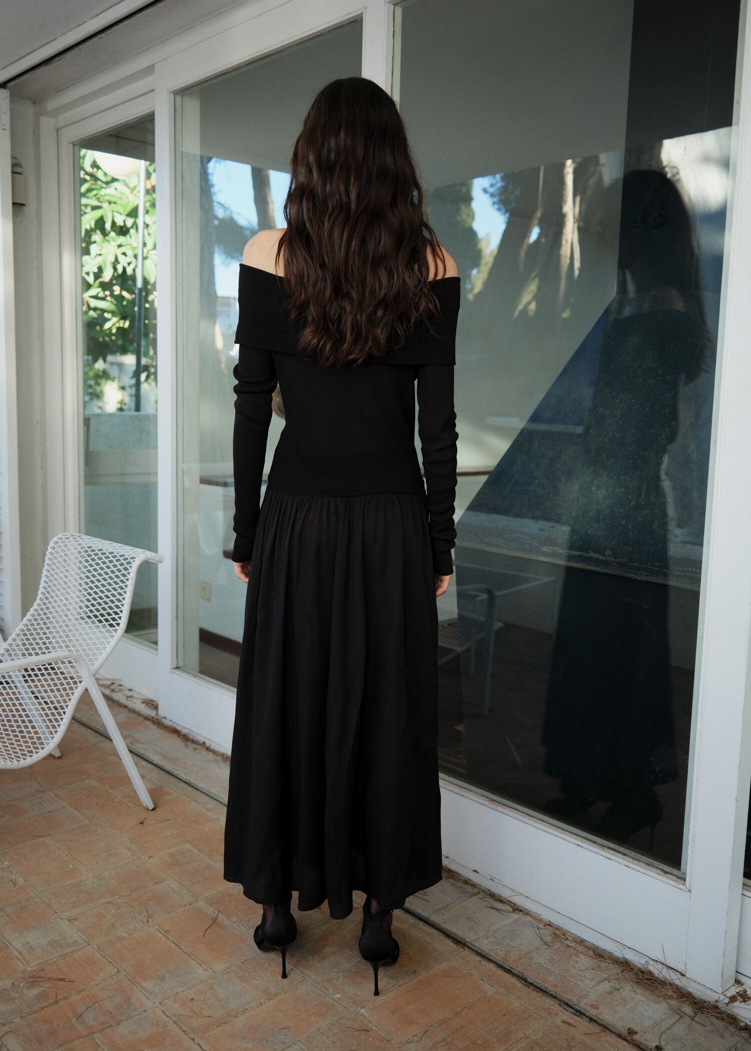 Off-the-shoulder dress in combined fabric - Reverse of the article
