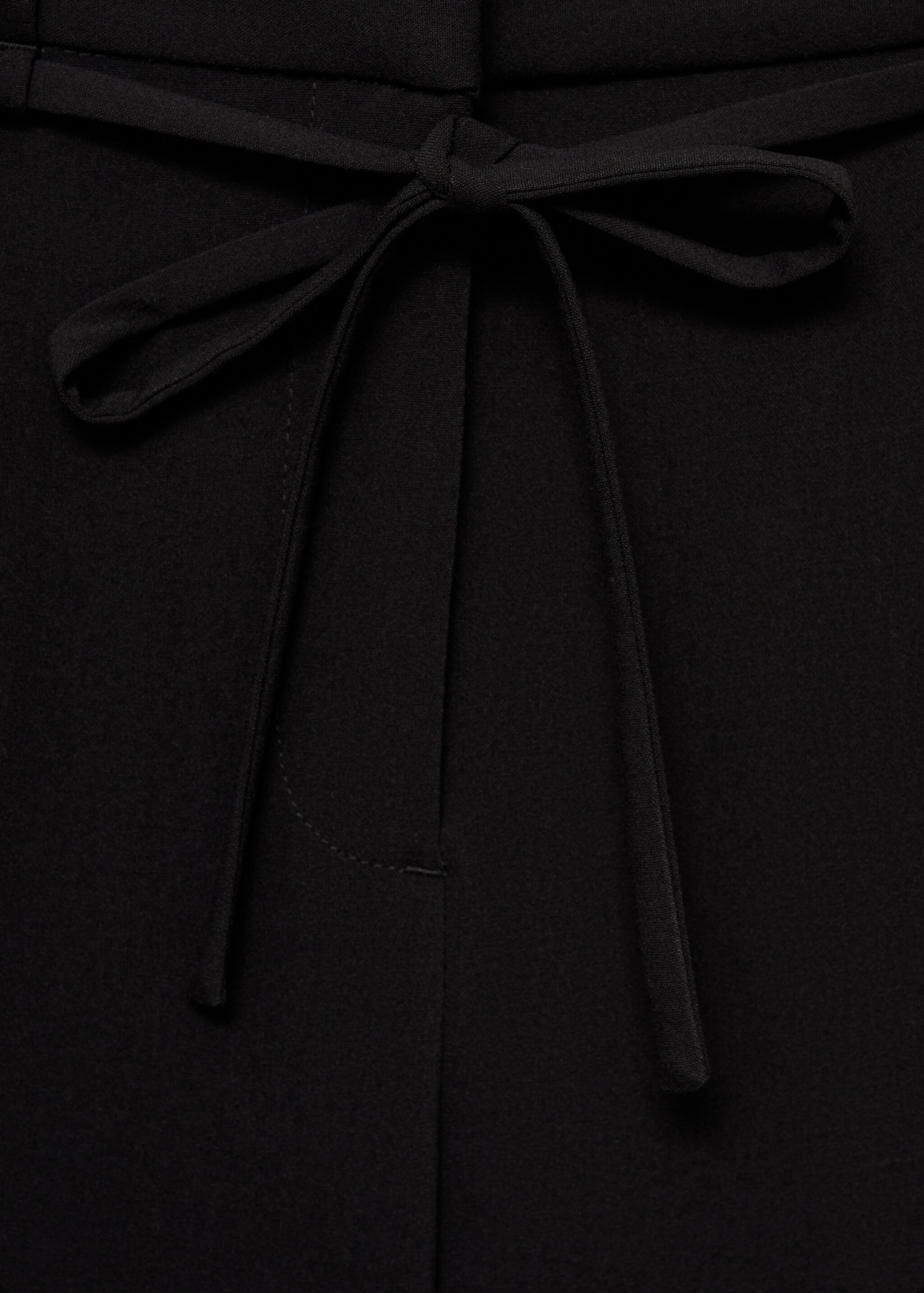 Straight suit trousers with bow - Details of the article 0, Black. Ref: 87034803-00.