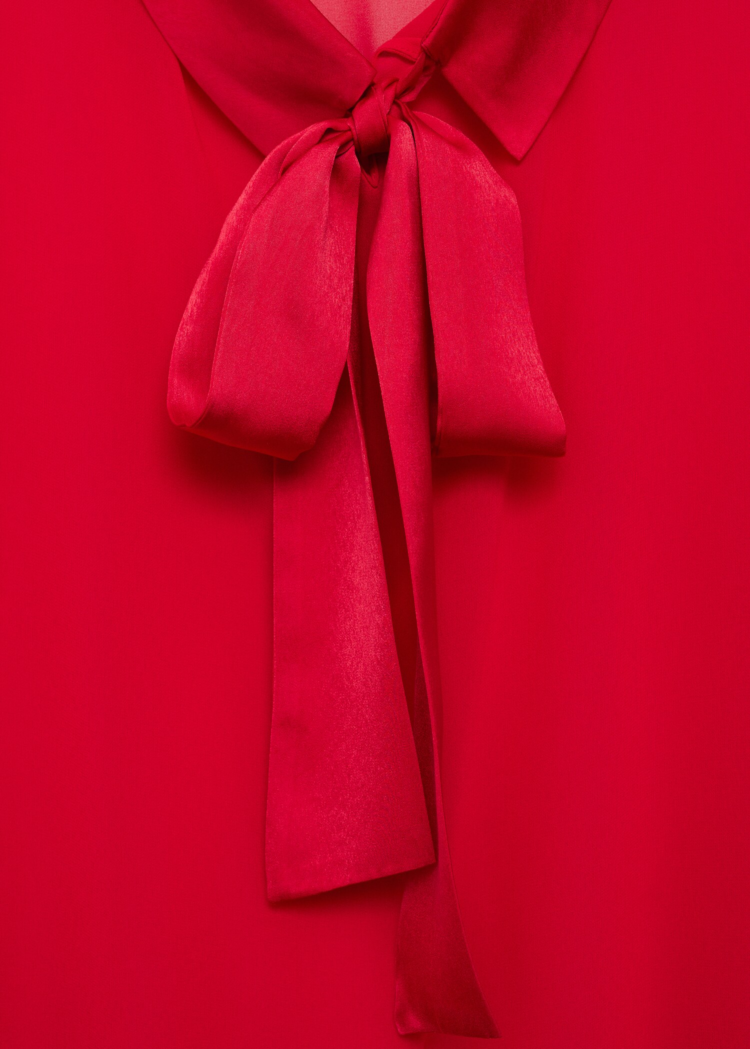 Langes Cape mit Schleife - Detail des Artikels 8