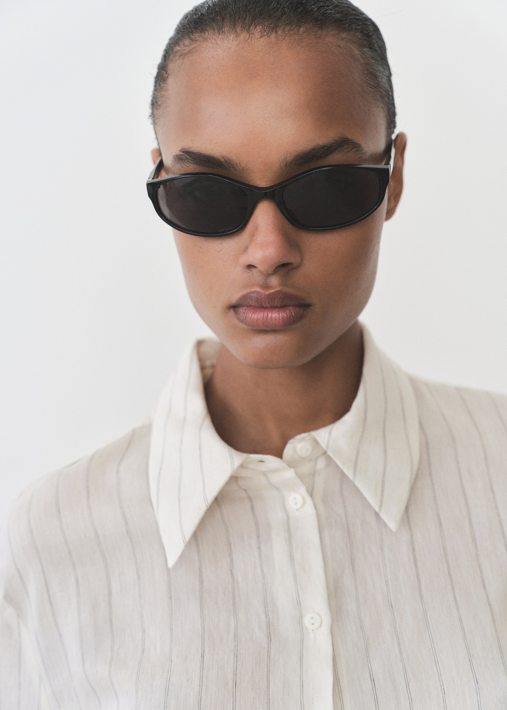 Chemise imprimée rayures - Détail de l'article 6, Écru. Ref: 87035744-00.