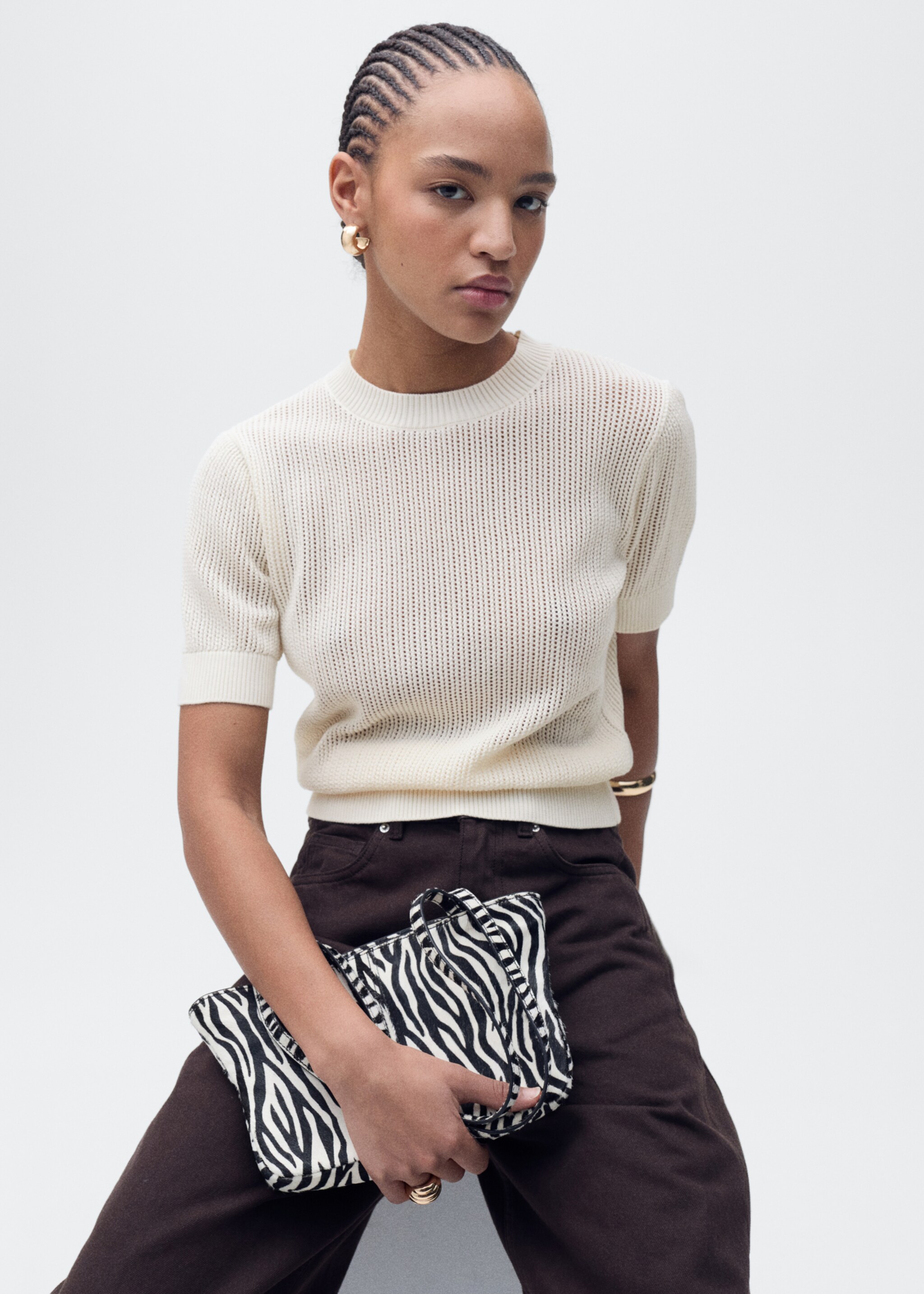 Short-sleeved openwork knitted sweater - Medium plane, Ecru. Ref: 87035747-00.