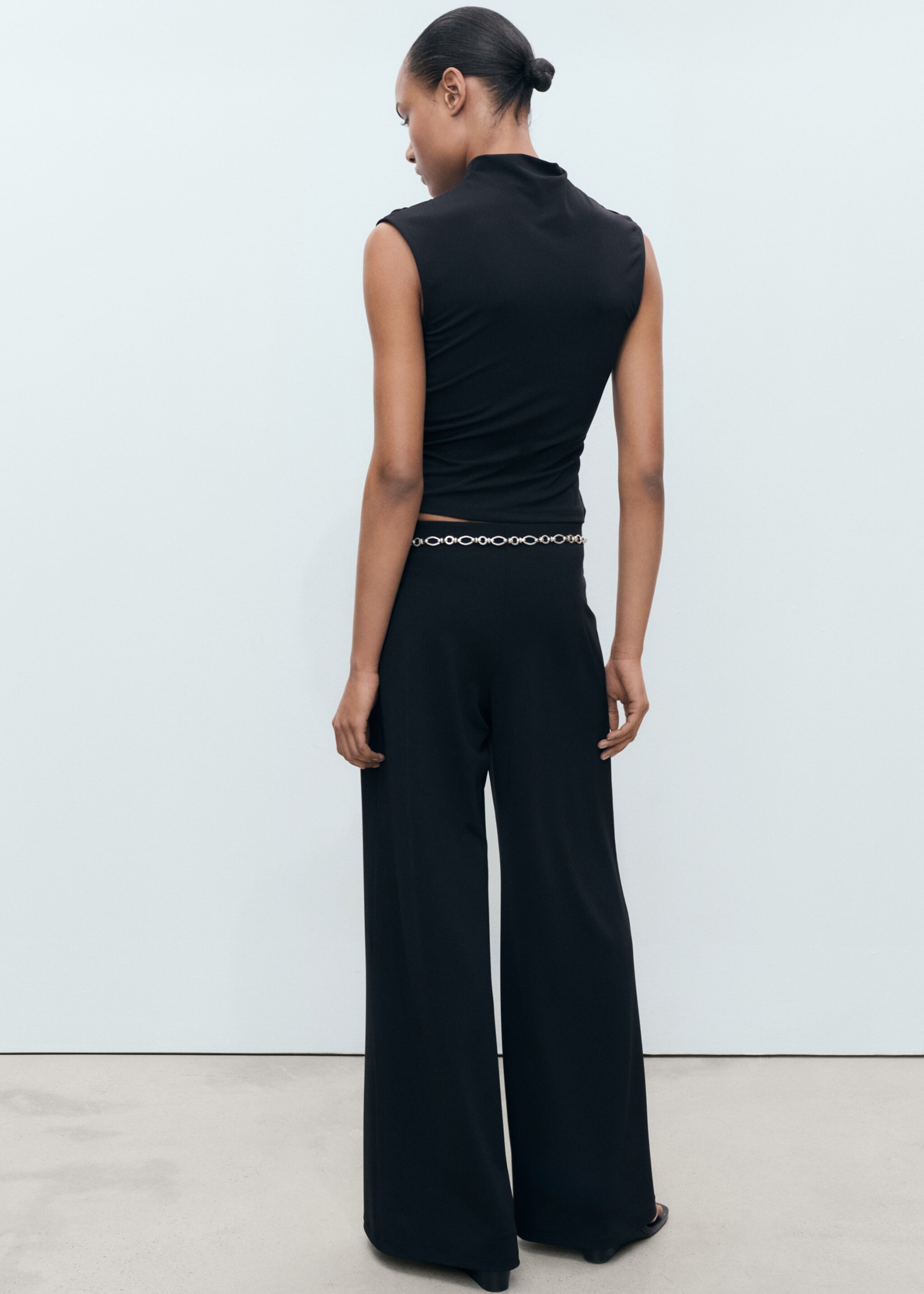 Godet palazzo trousers - Reverse of the article, Black. Ref: 87035767-00.