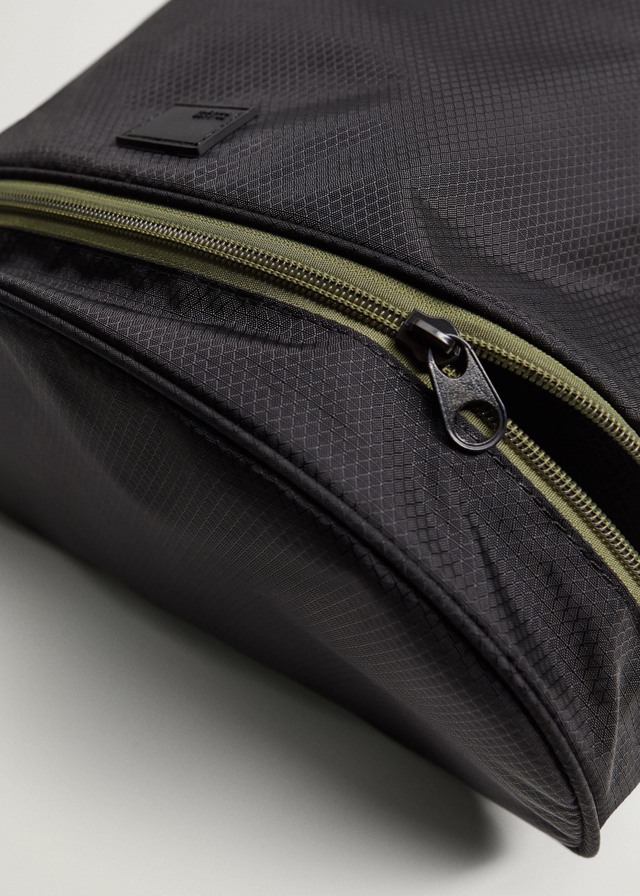 Mochila saco cordones - Plano medio