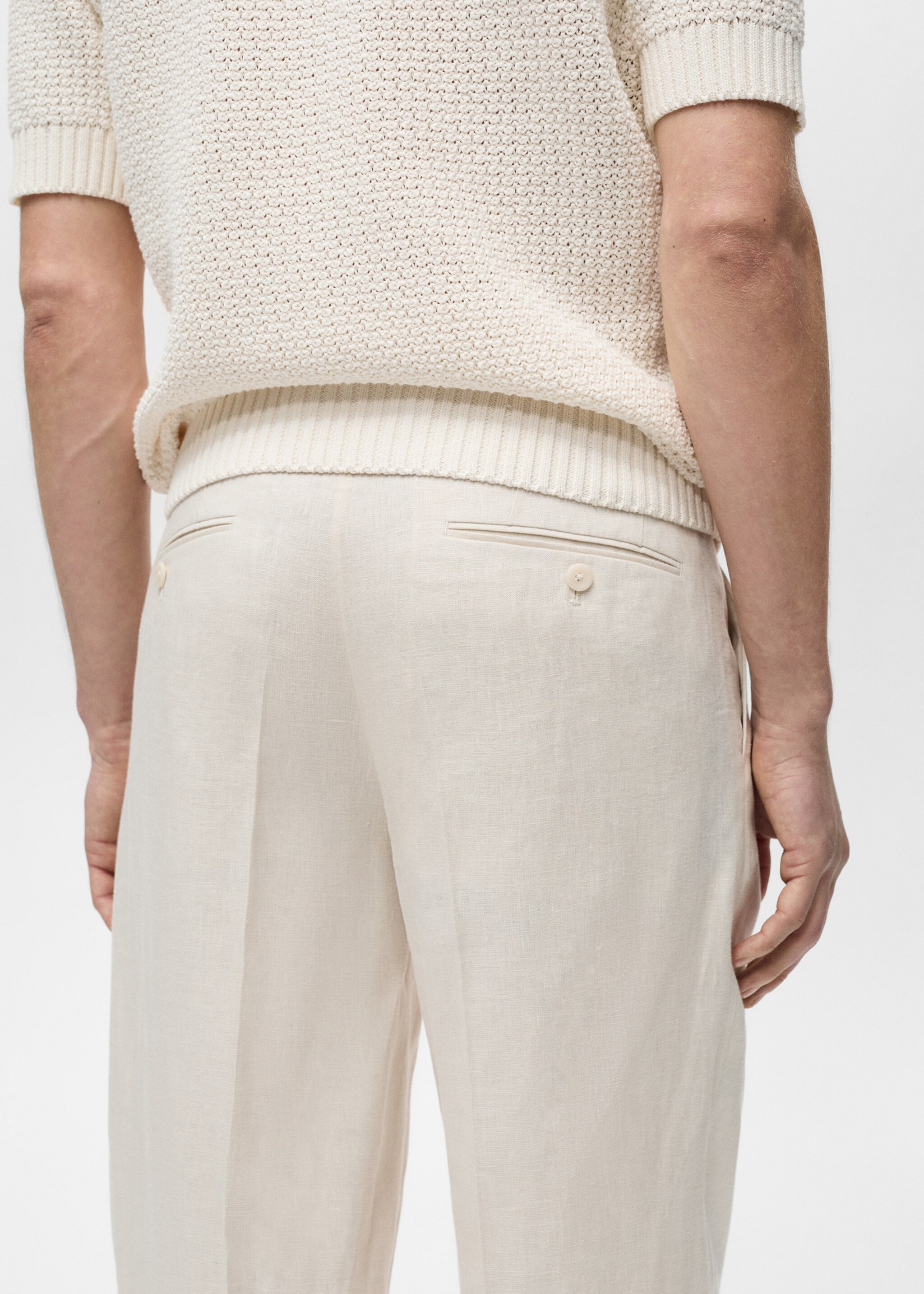 100% linen pleated trousers - Details of the article 2, Ivory White. Ref: 87035920-00.