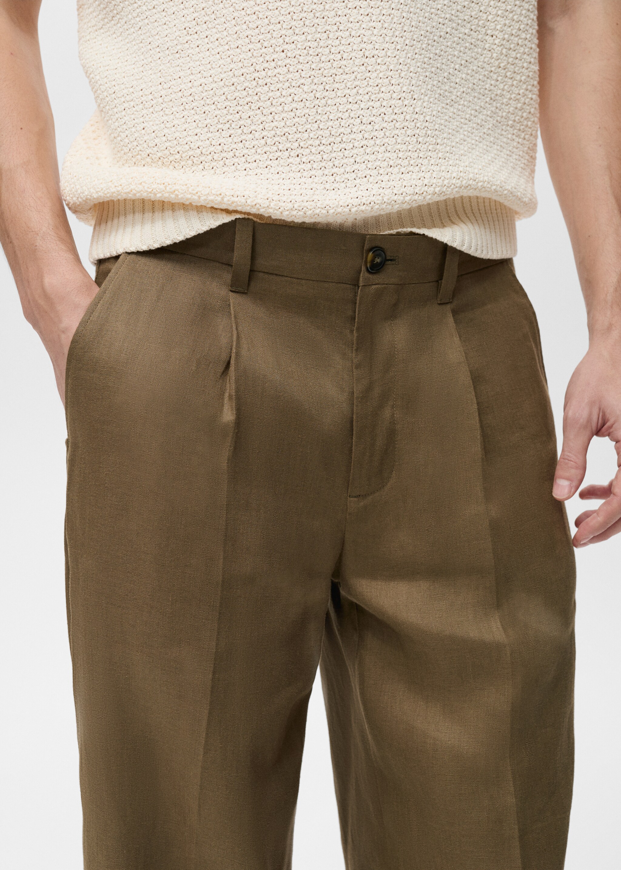 100% linen pleated trousers - Details of the article 1, Medium Green. Ref: 87035920-00.
