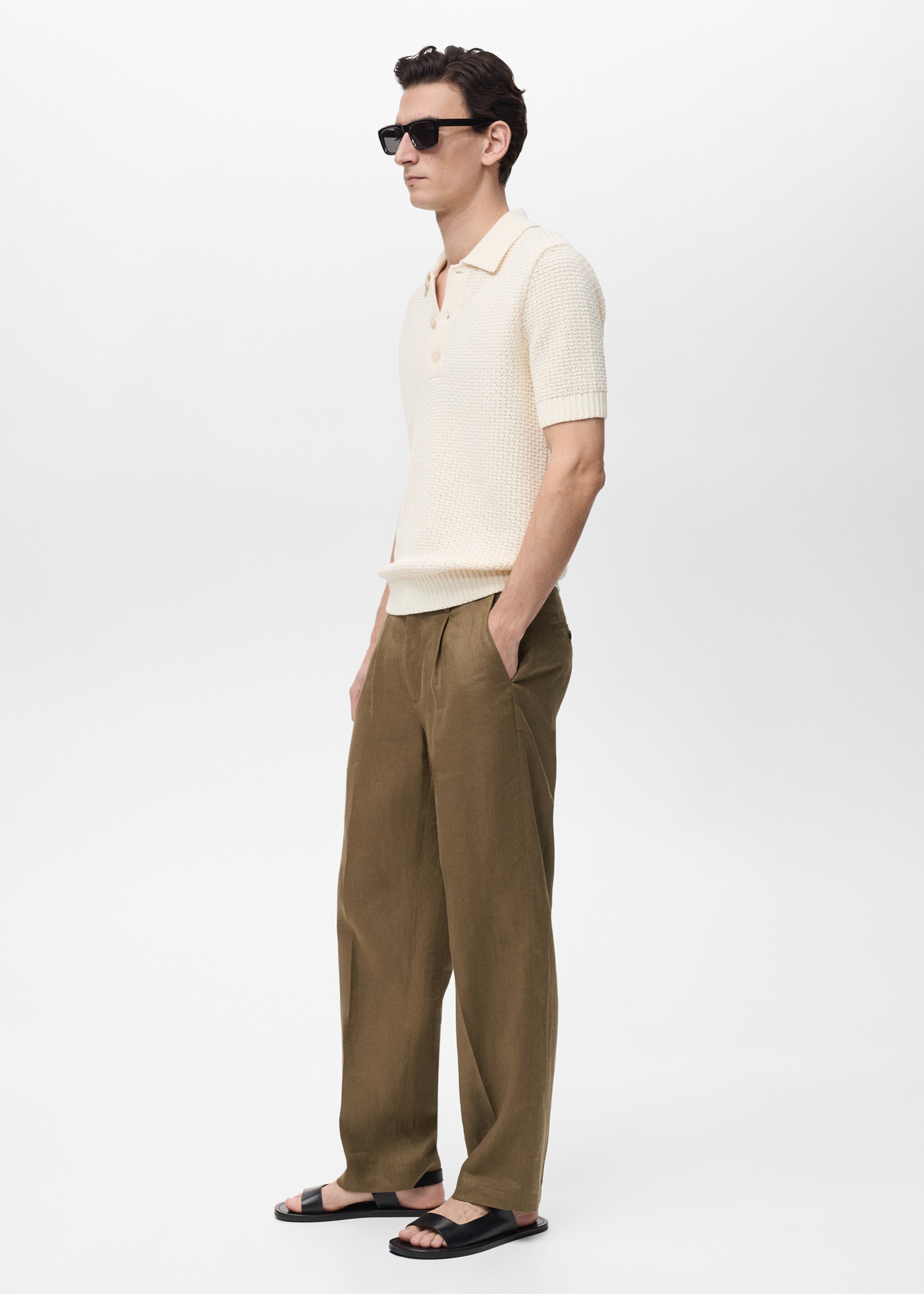 100% linen pleated trousers - Details of the article 2, Medium Green. Ref: 87035920-00.