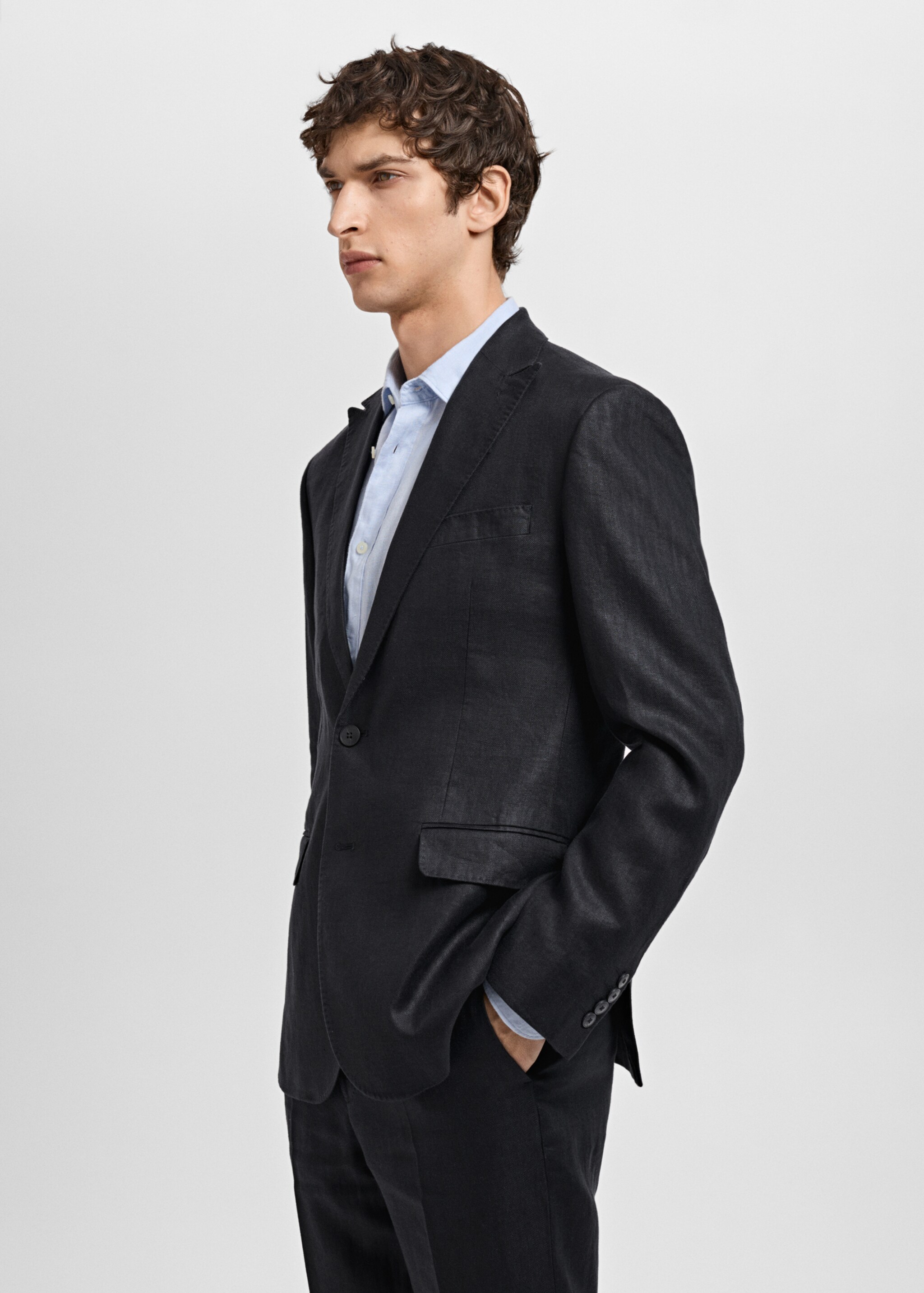 Veste costume Amalfi 100 % lin slim-fit - Détail de l'article 2, Noir. Ref: 87035925-00.