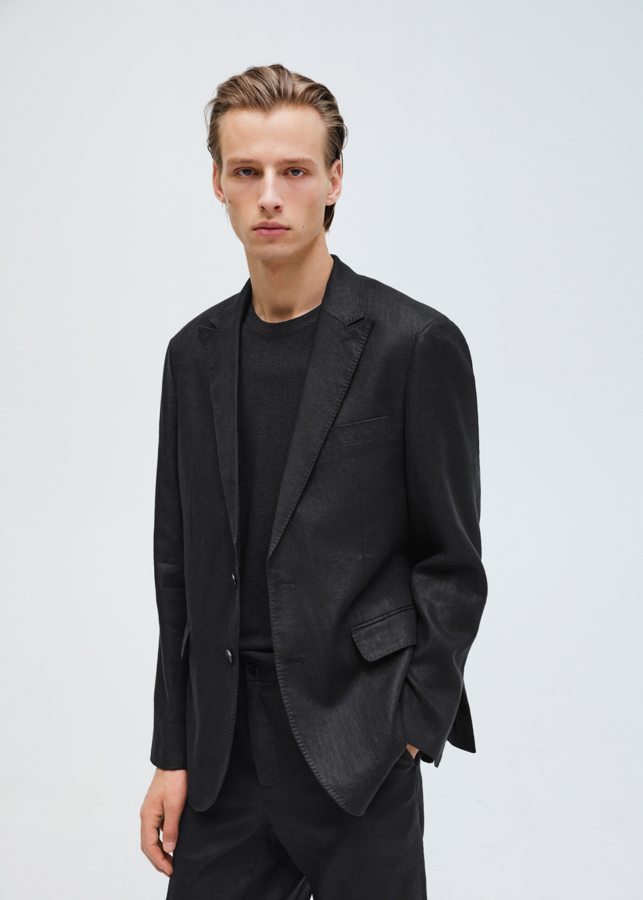 Veste costume Amalfi 100 % lin slim-fit - Détail de l'article 5, Noir. Ref: 87035925-00.