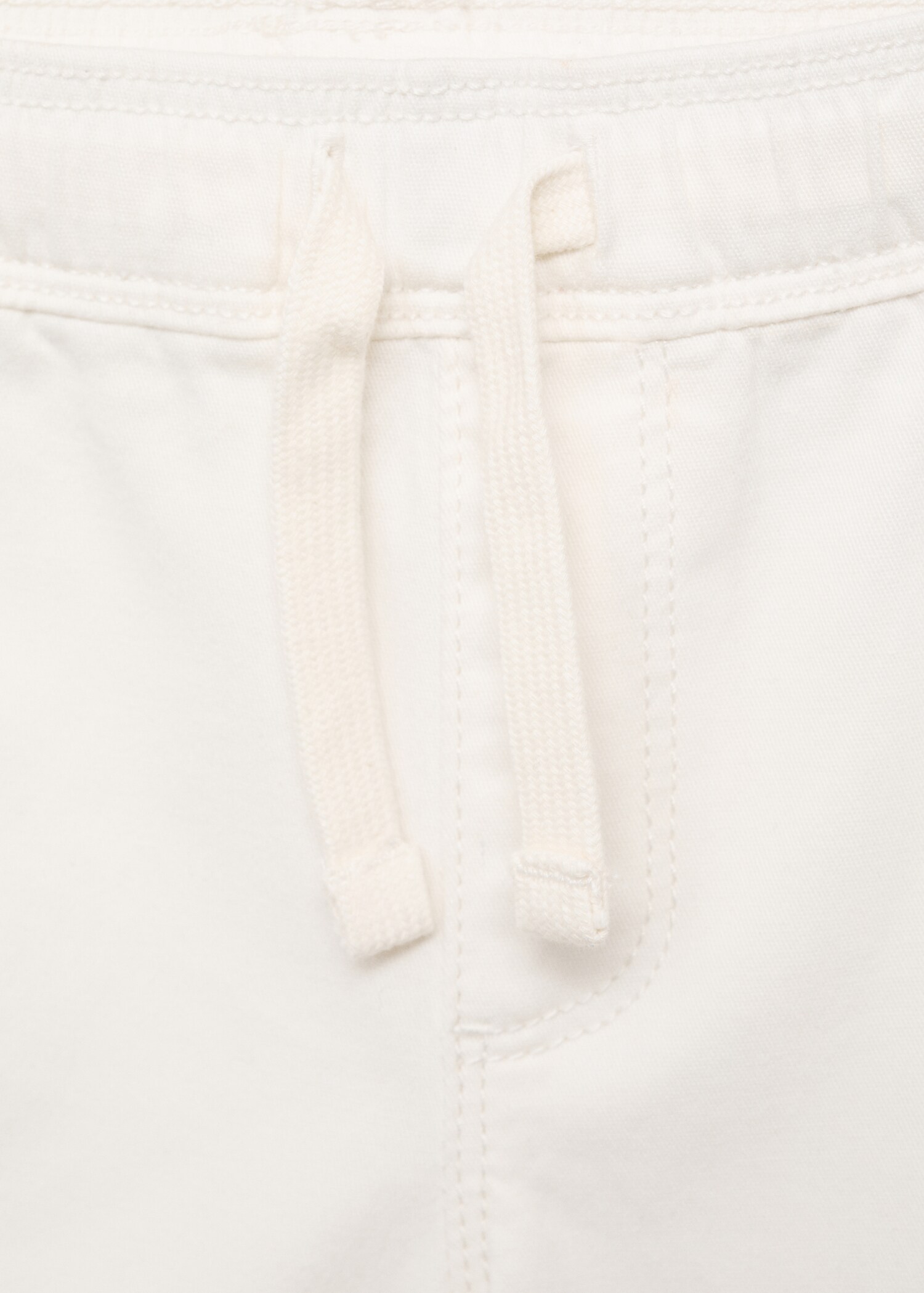 Drawstring cargo Bermuda shorts - Details of the article 8