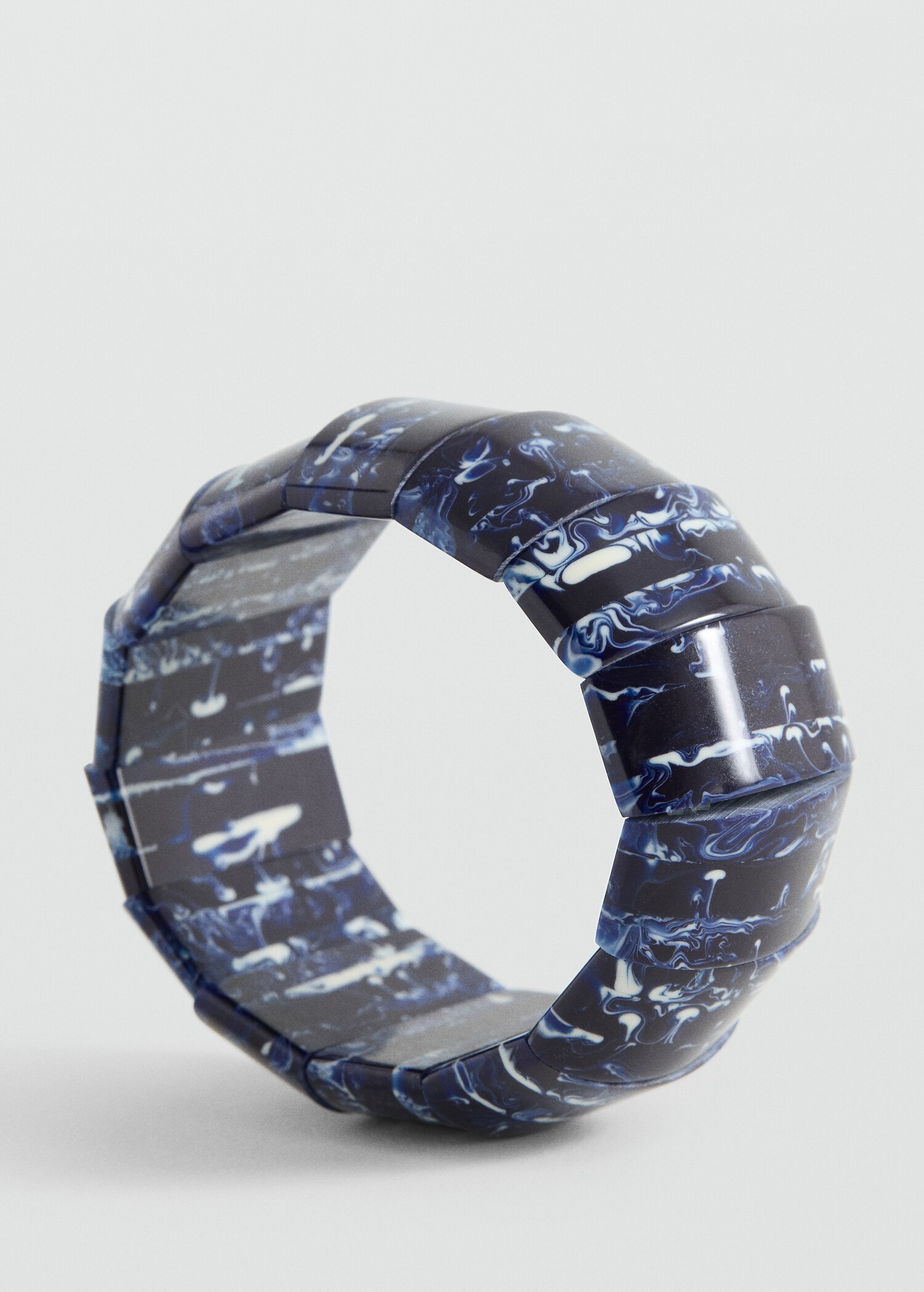 Tie-dye resin bracelet - Details of the article 1