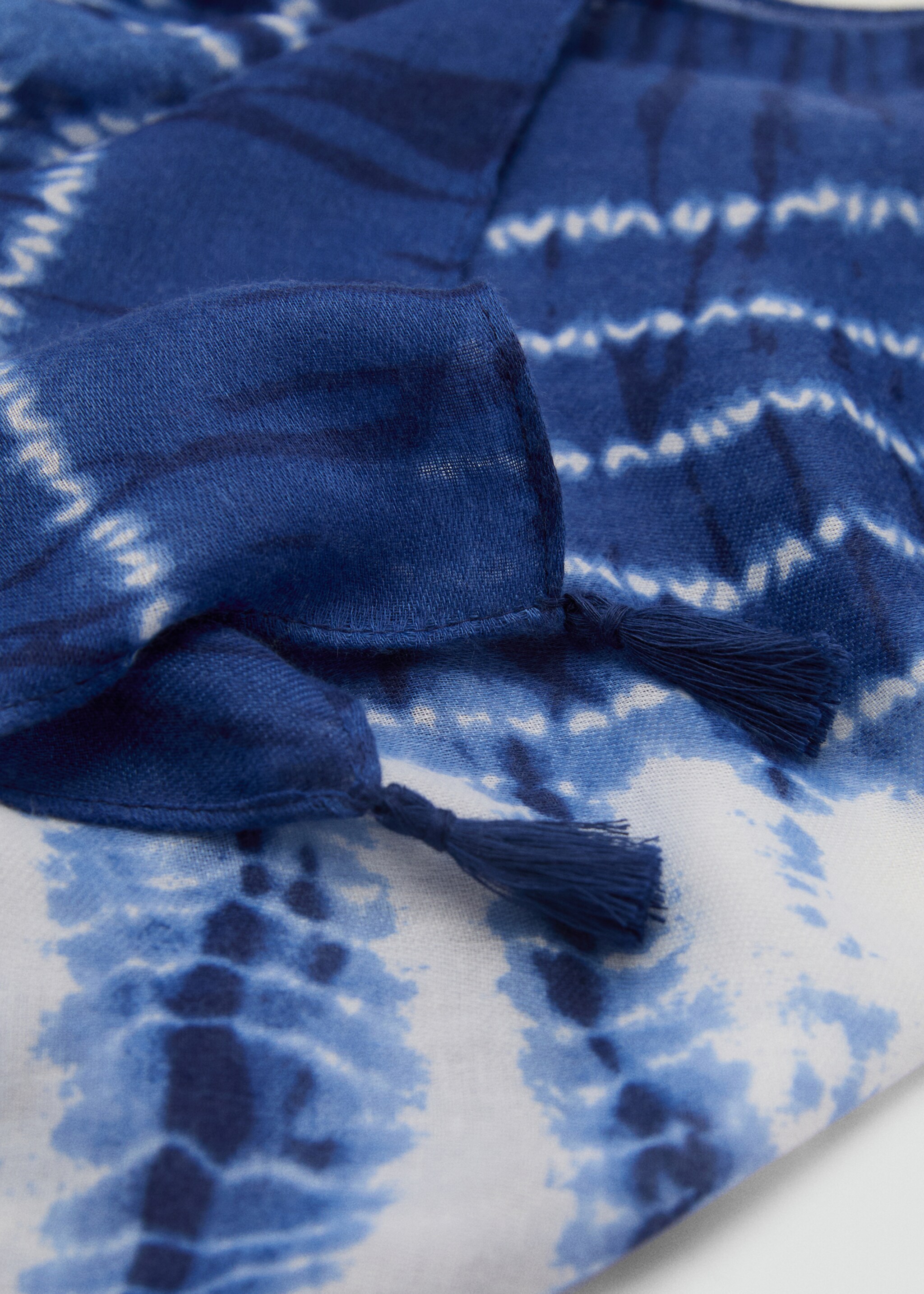 Foulard tie and dye - Plan moyen, Bleu. Ref: 87036361-00.