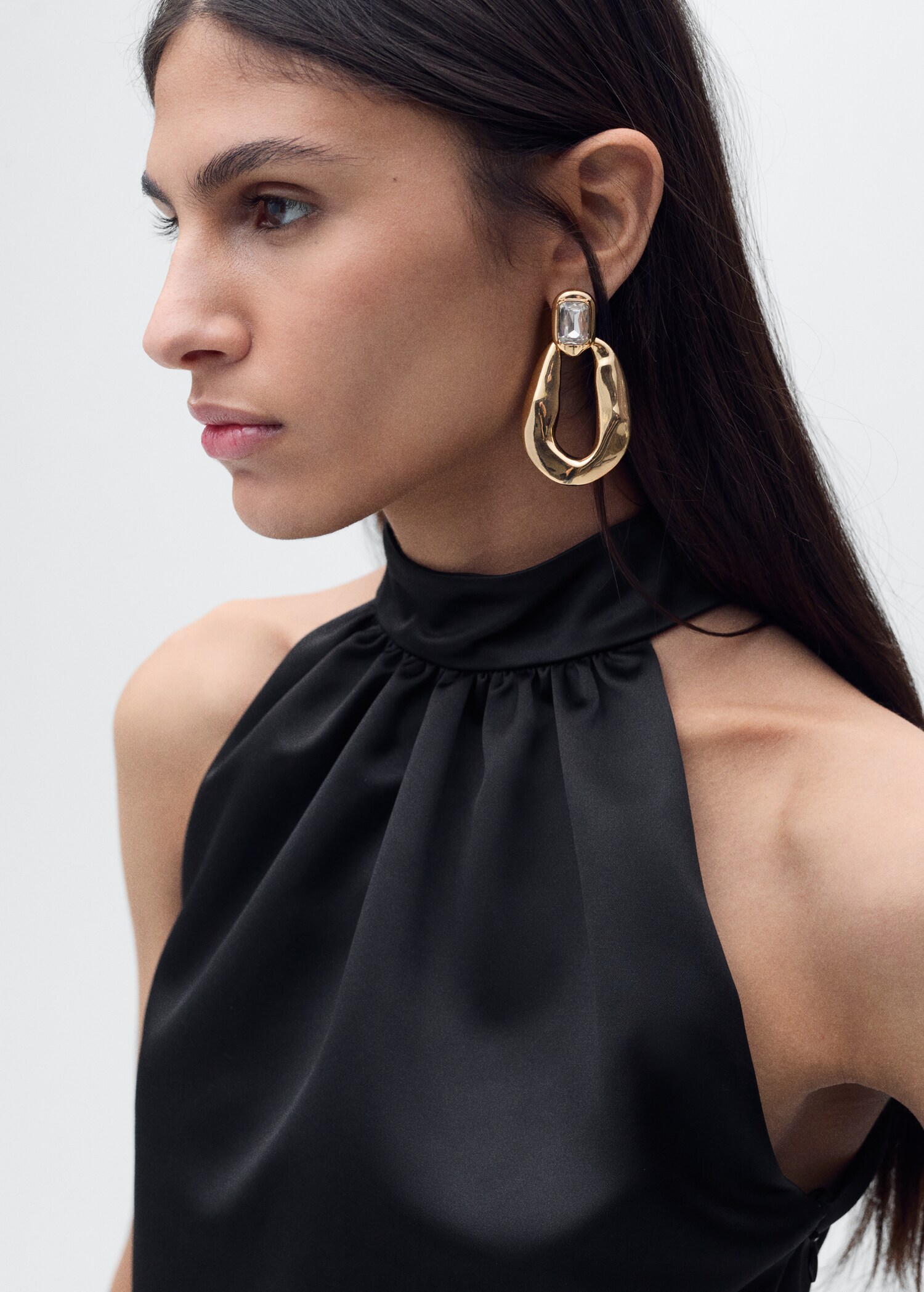 Balloon-effect halter-neck top - Details of the article 1