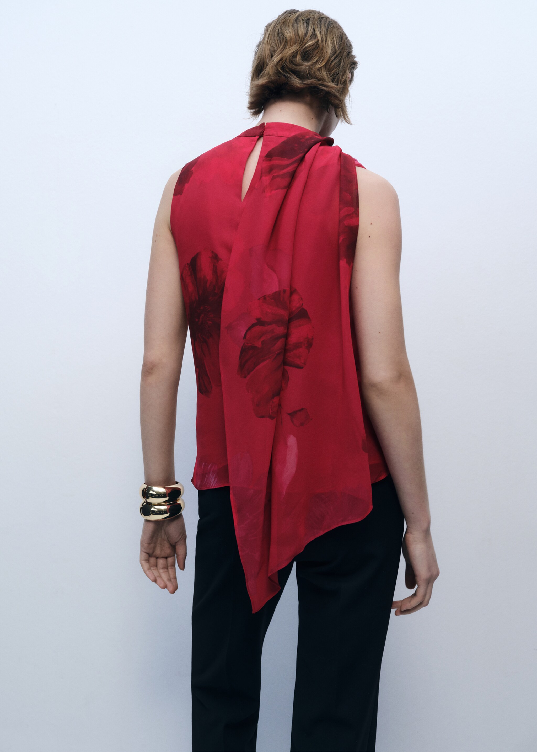 Floral blouse with scarf - Reverse of the article, Red. Ref: 87036373-00.