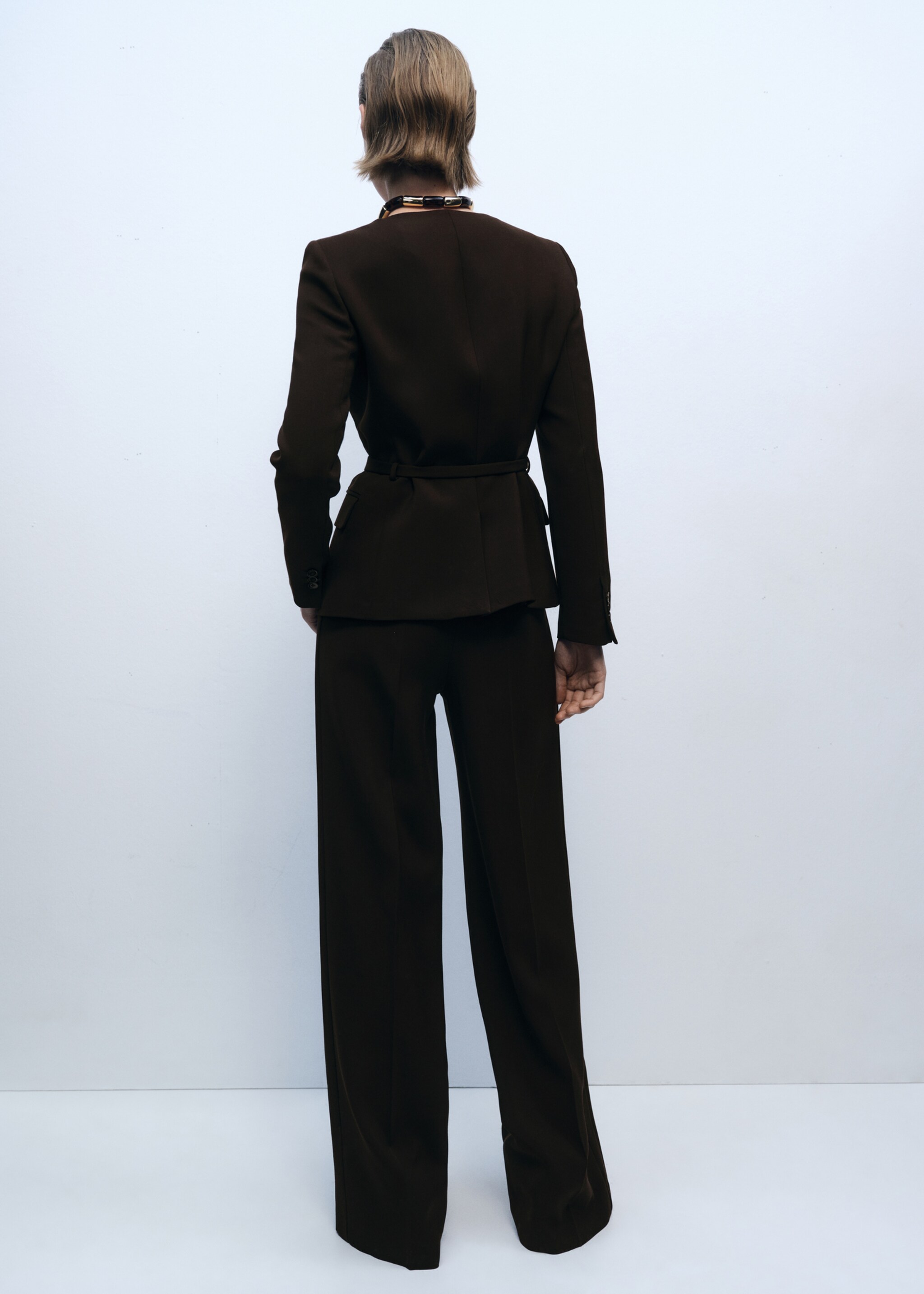 Straight suit trousers - Reverse of the article, Chocolate. Ref: 87036374-00.