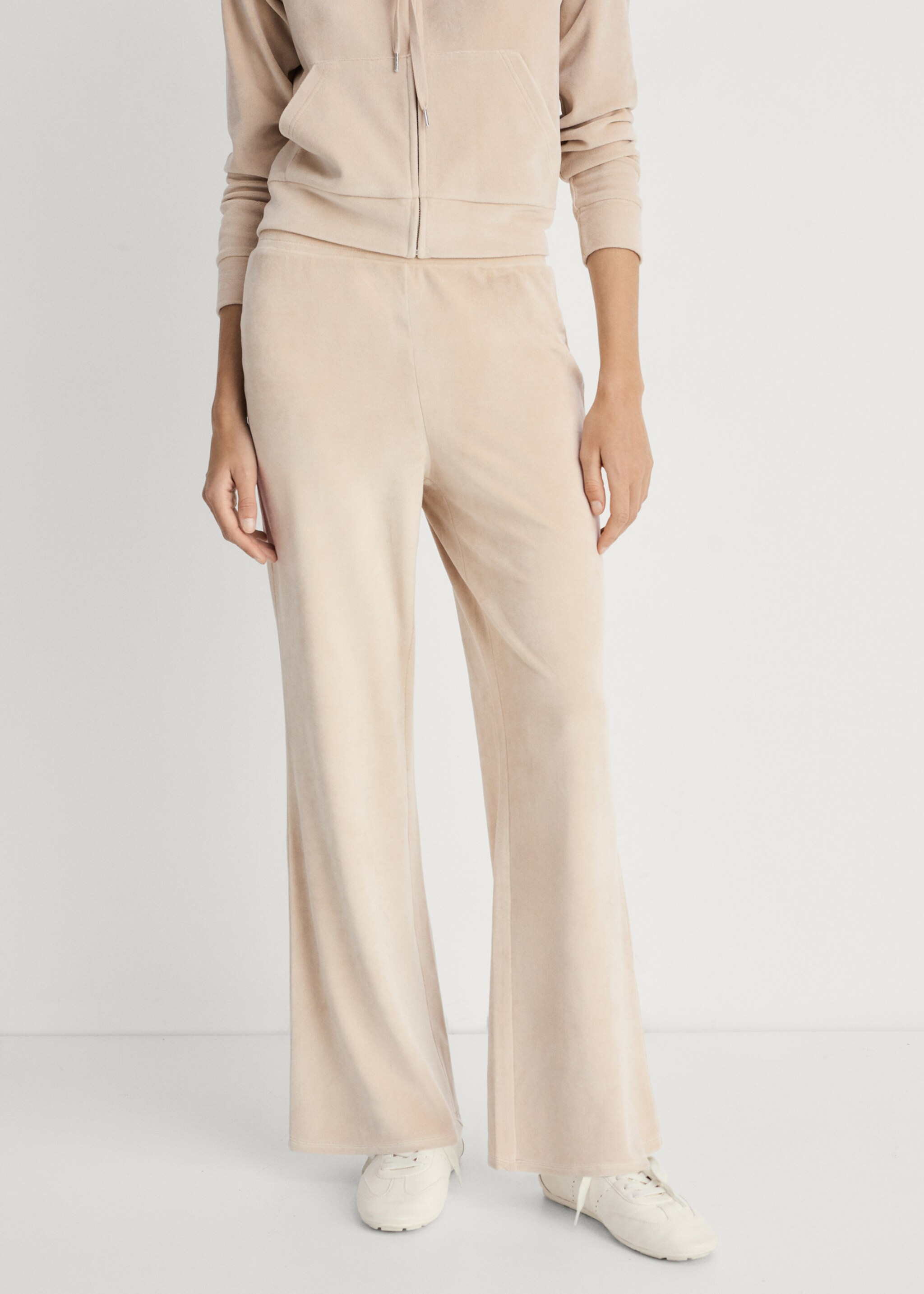 Soft-touch velour trousers - Medium plane, Light/Pastel Grey. Ref: 87036710-00.