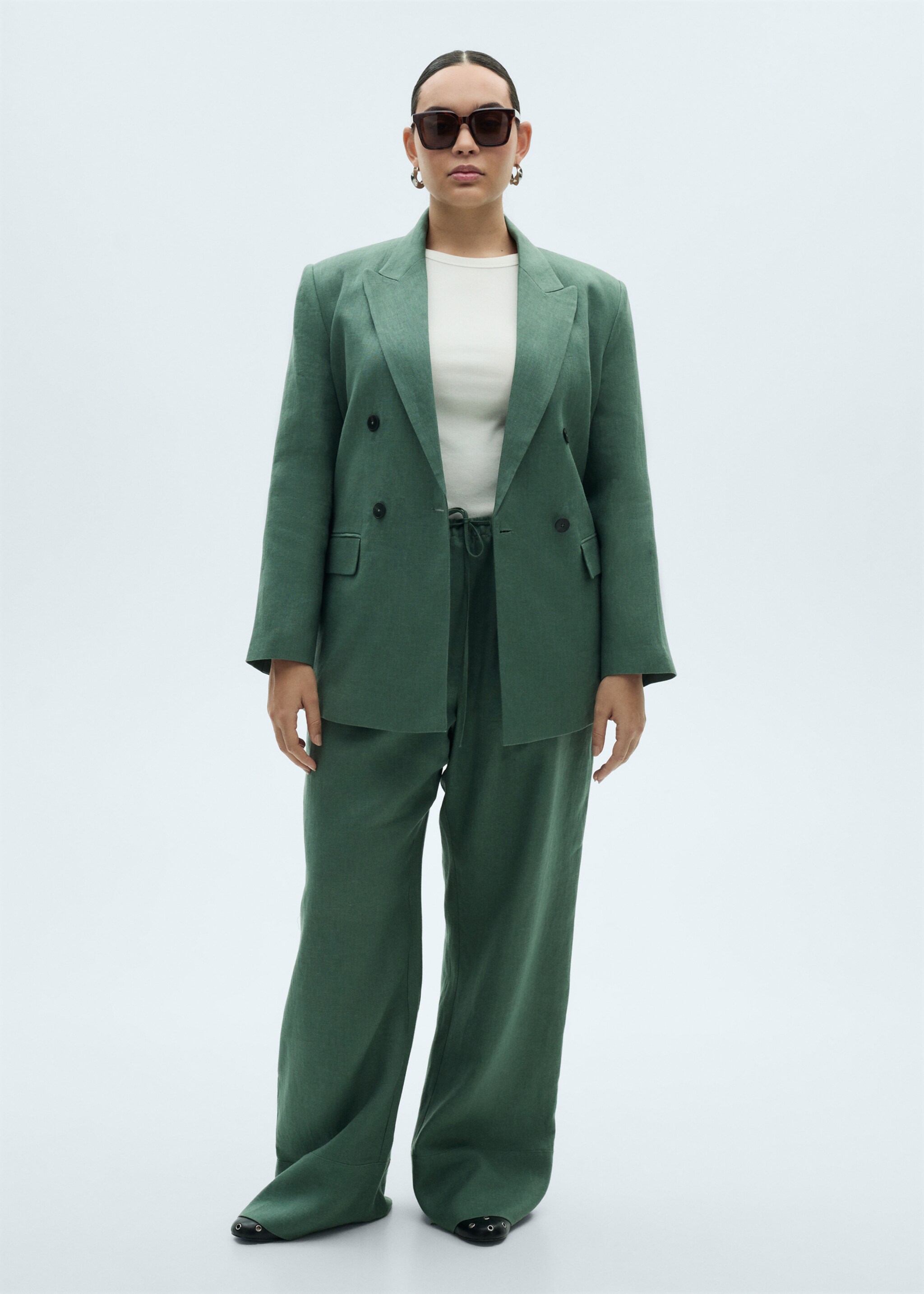 Straight linen-blend trousers - Details of the article 3, Forest Green. Ref: 87036712-00.