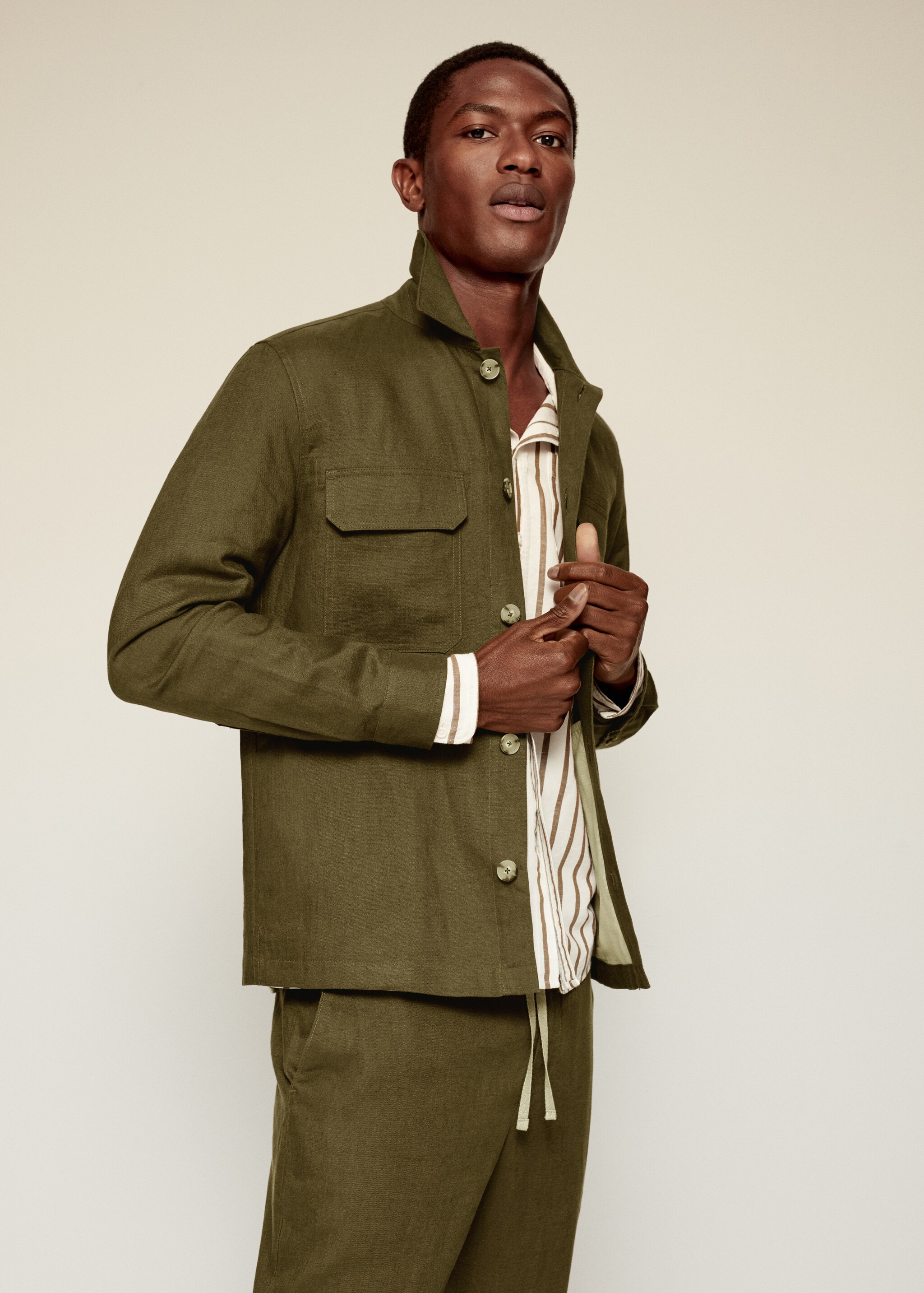 Overshirt 100% λινό τσέπες - Μεσαίο πλάνο