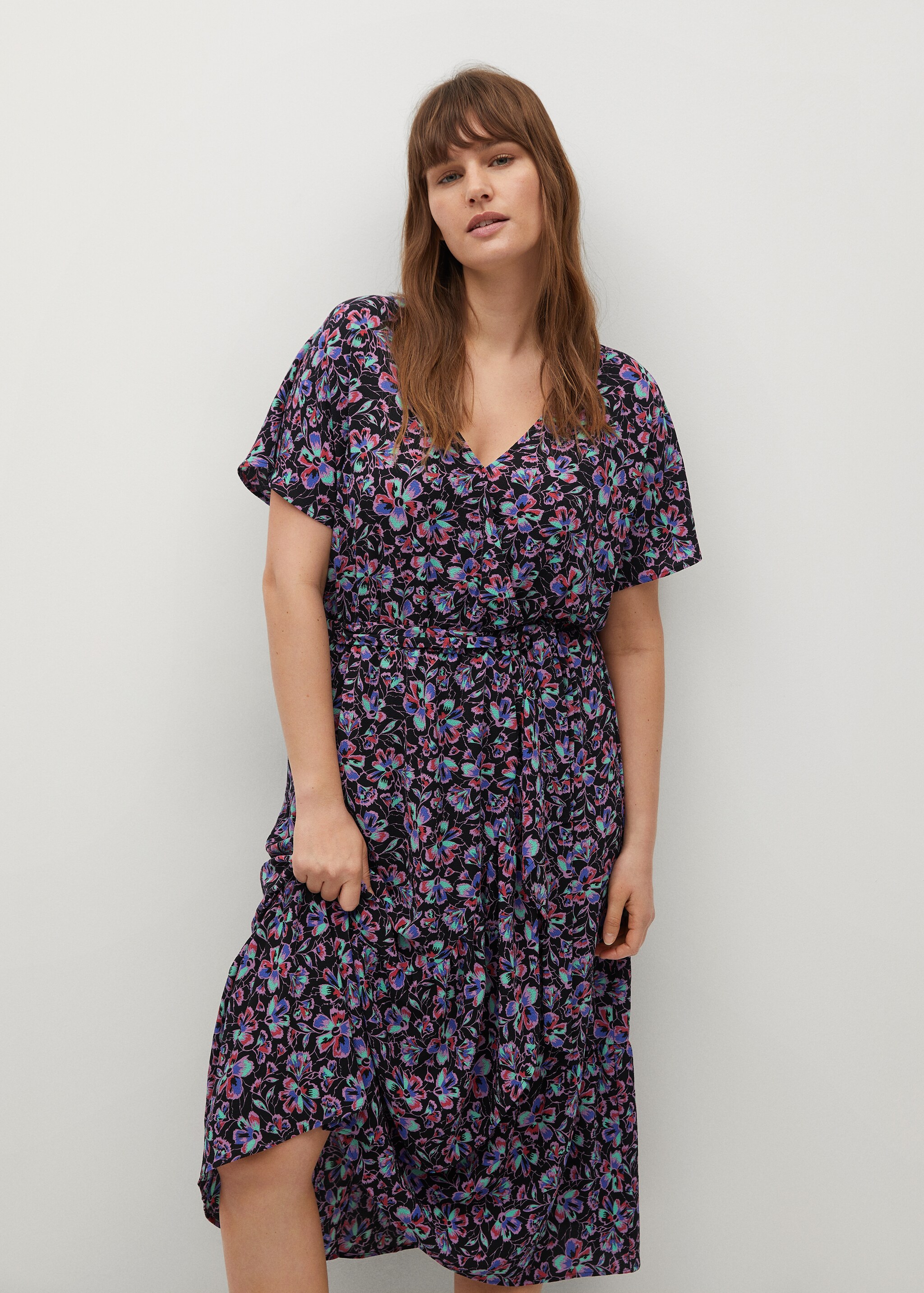 Vestido estampado floral - Plano medio