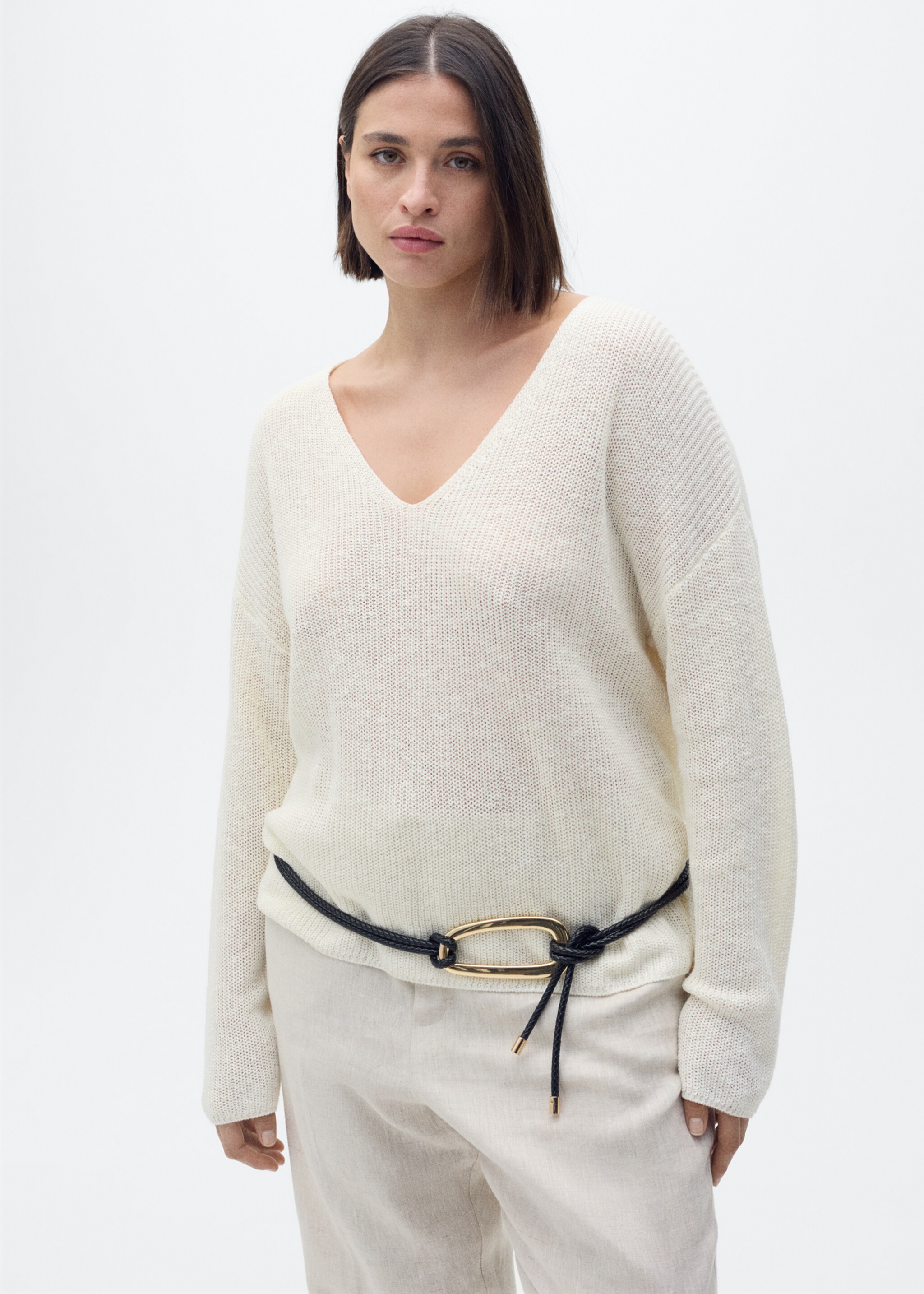 V-neck knit sweater - Details of the article 5, Ecru. Ref: 87037165-00.