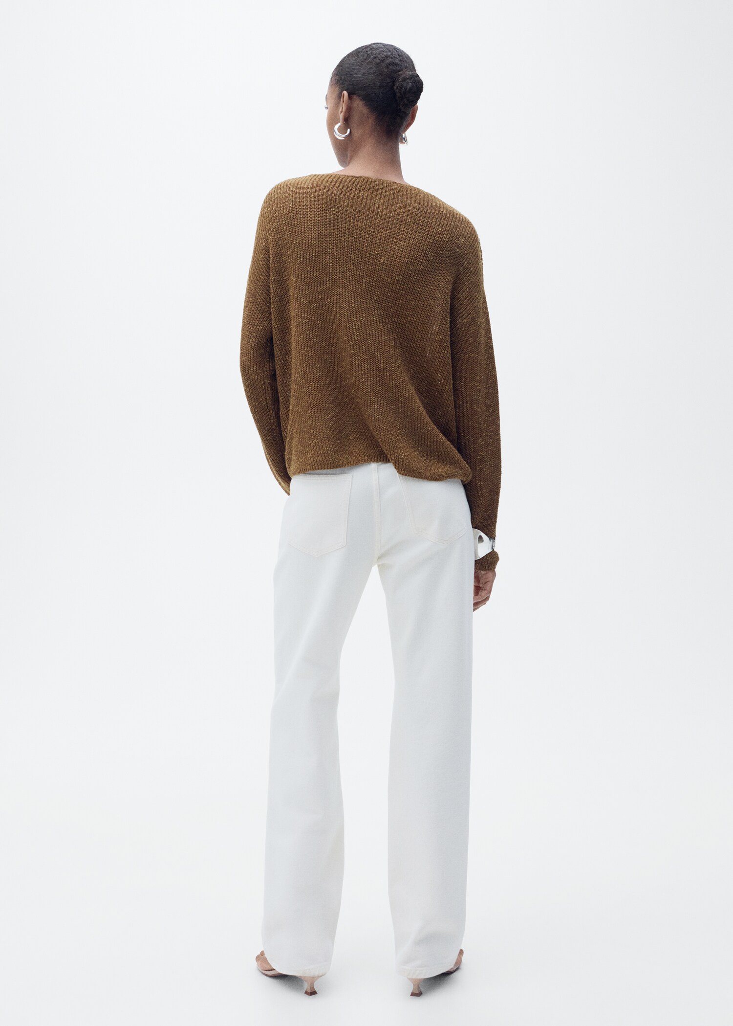 V-neck knit sweater - Reverse of the article