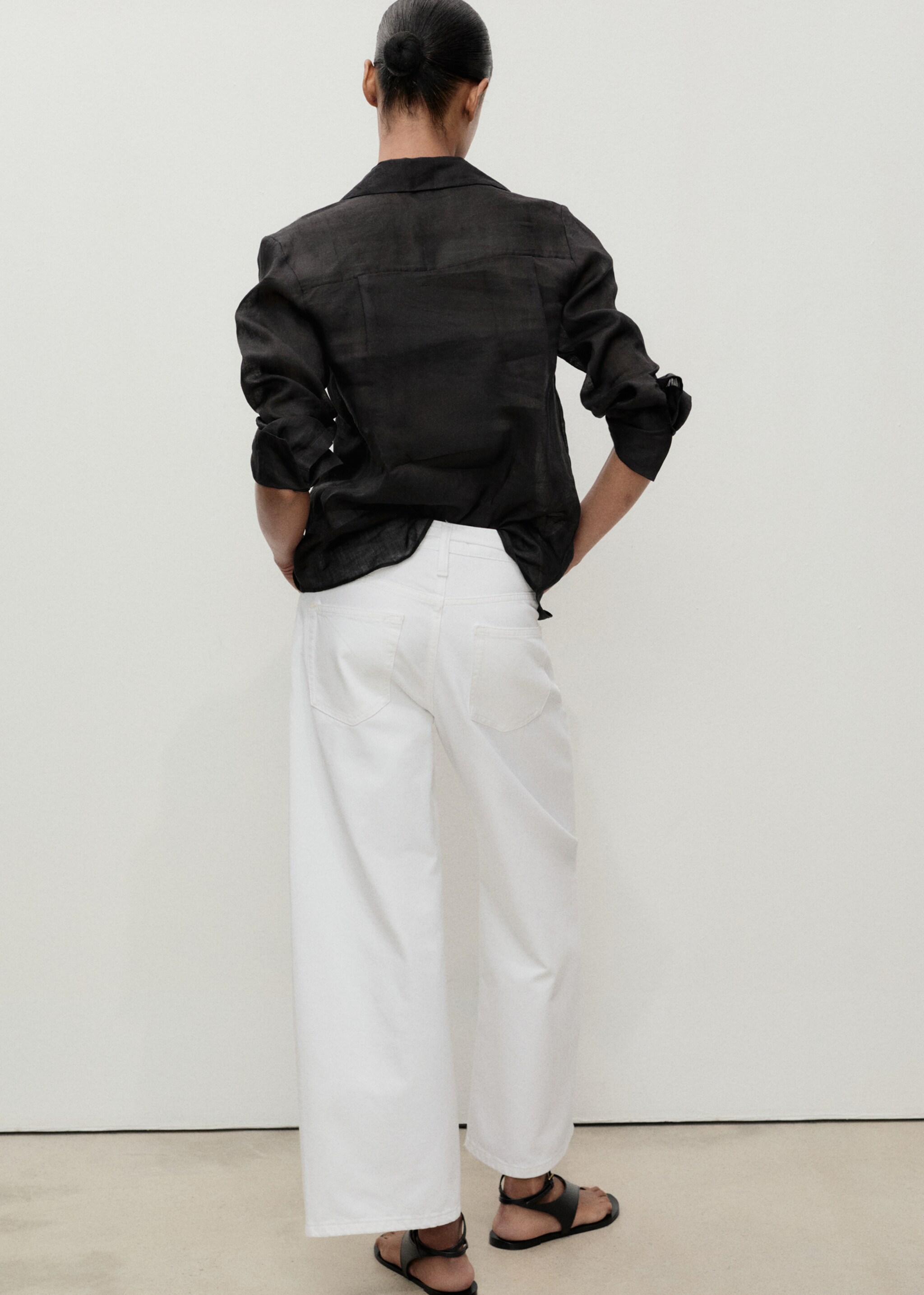 Balloon jeans with belt - Reverse of the article, White. Ref: 87037174-00.