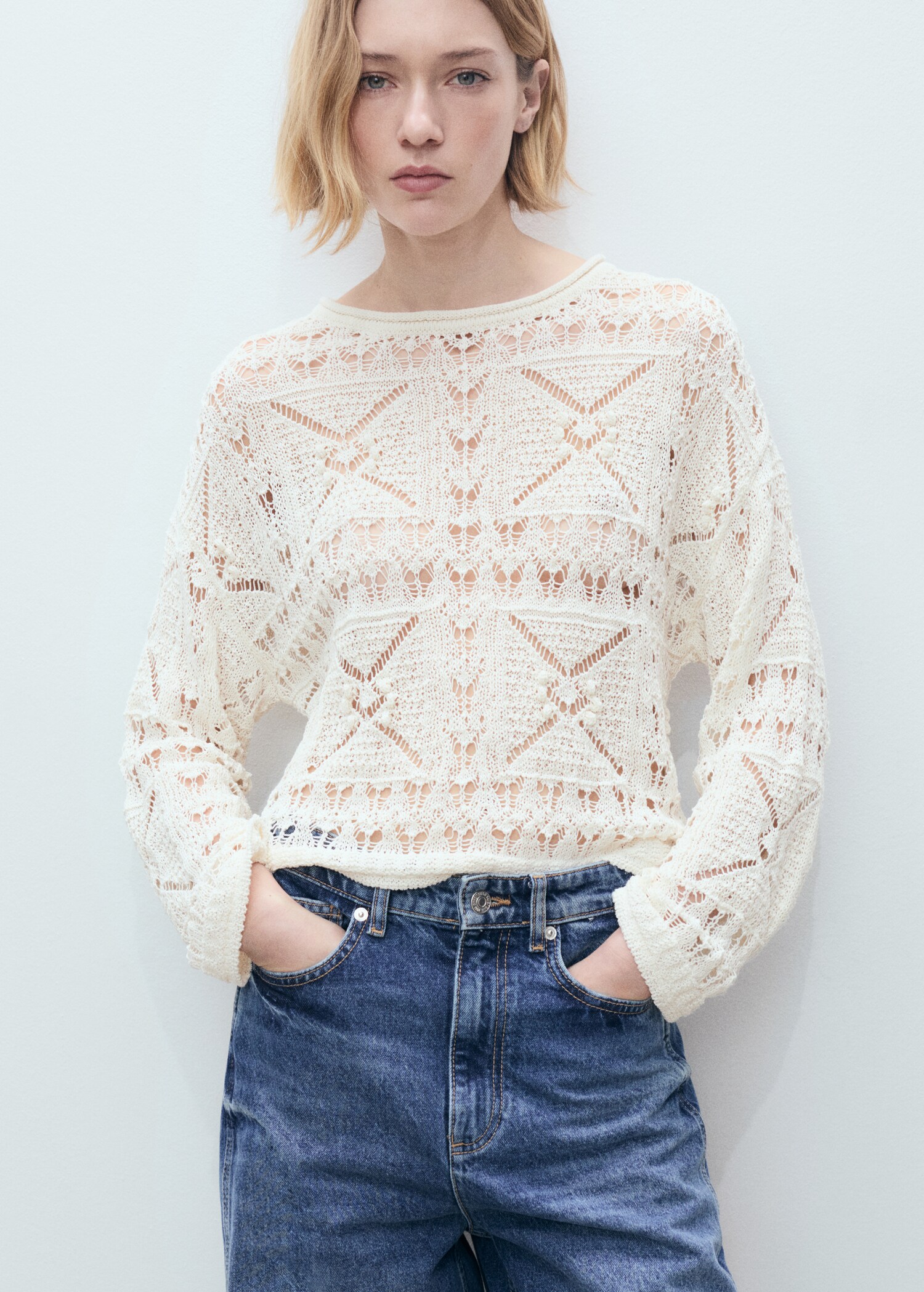 Oversized openwork knitted sweater - Medium plane
