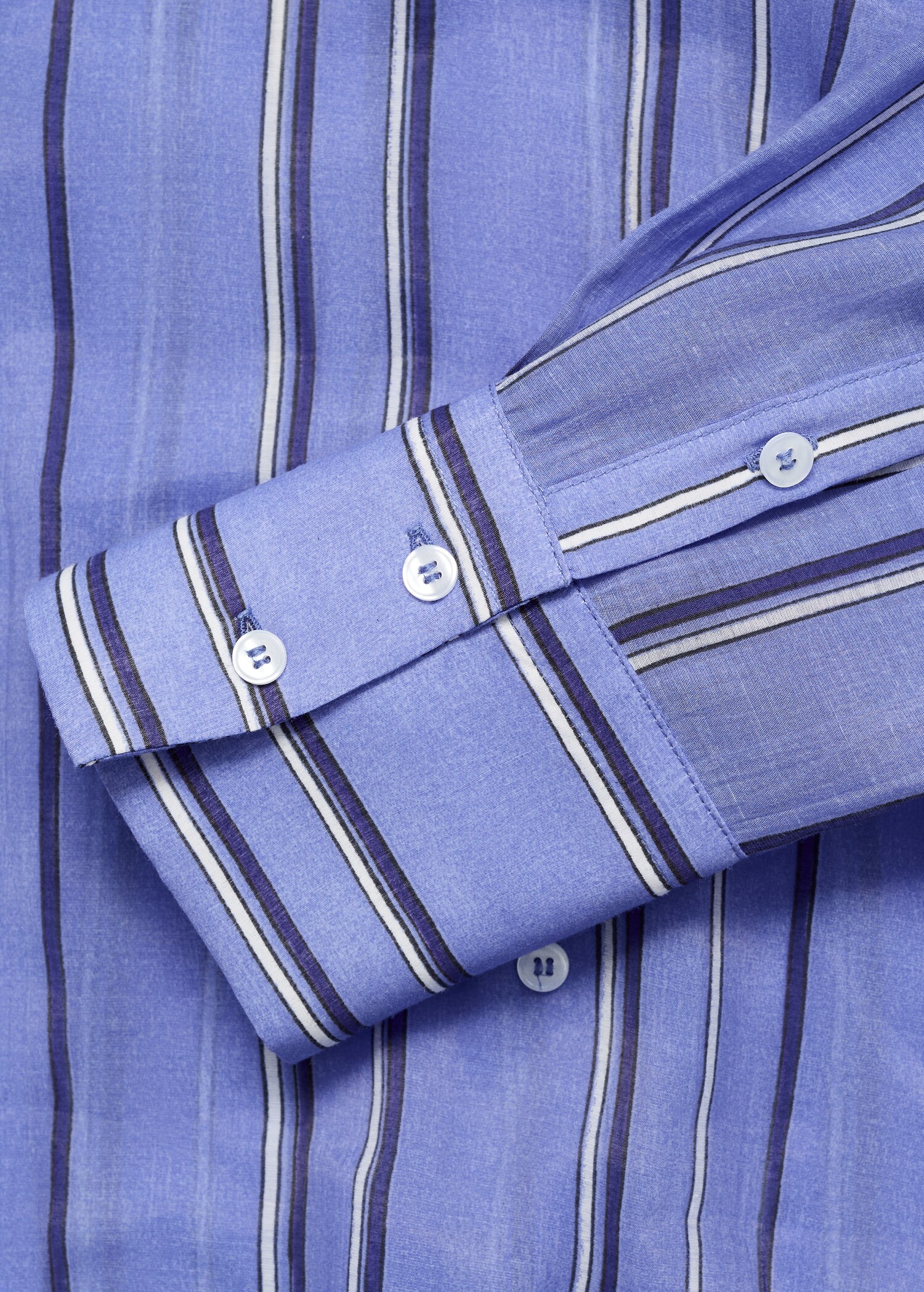 Striped shirt with multi-position closure - Details of the article 0