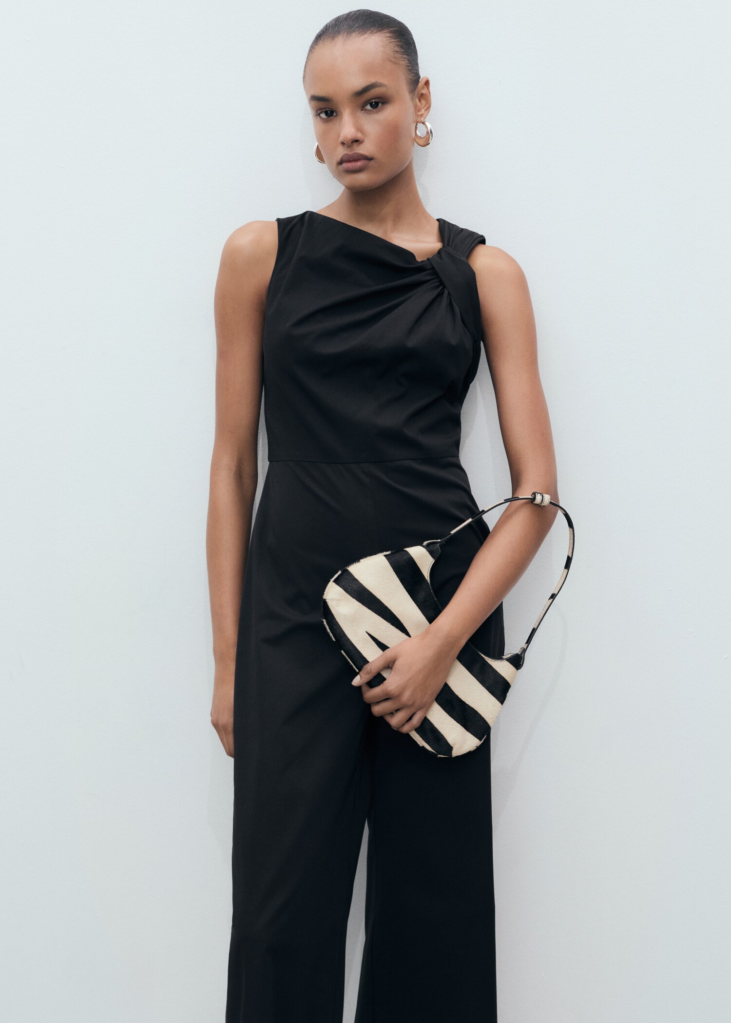 Long culotte jumpsuit with draped neck - Medium plane