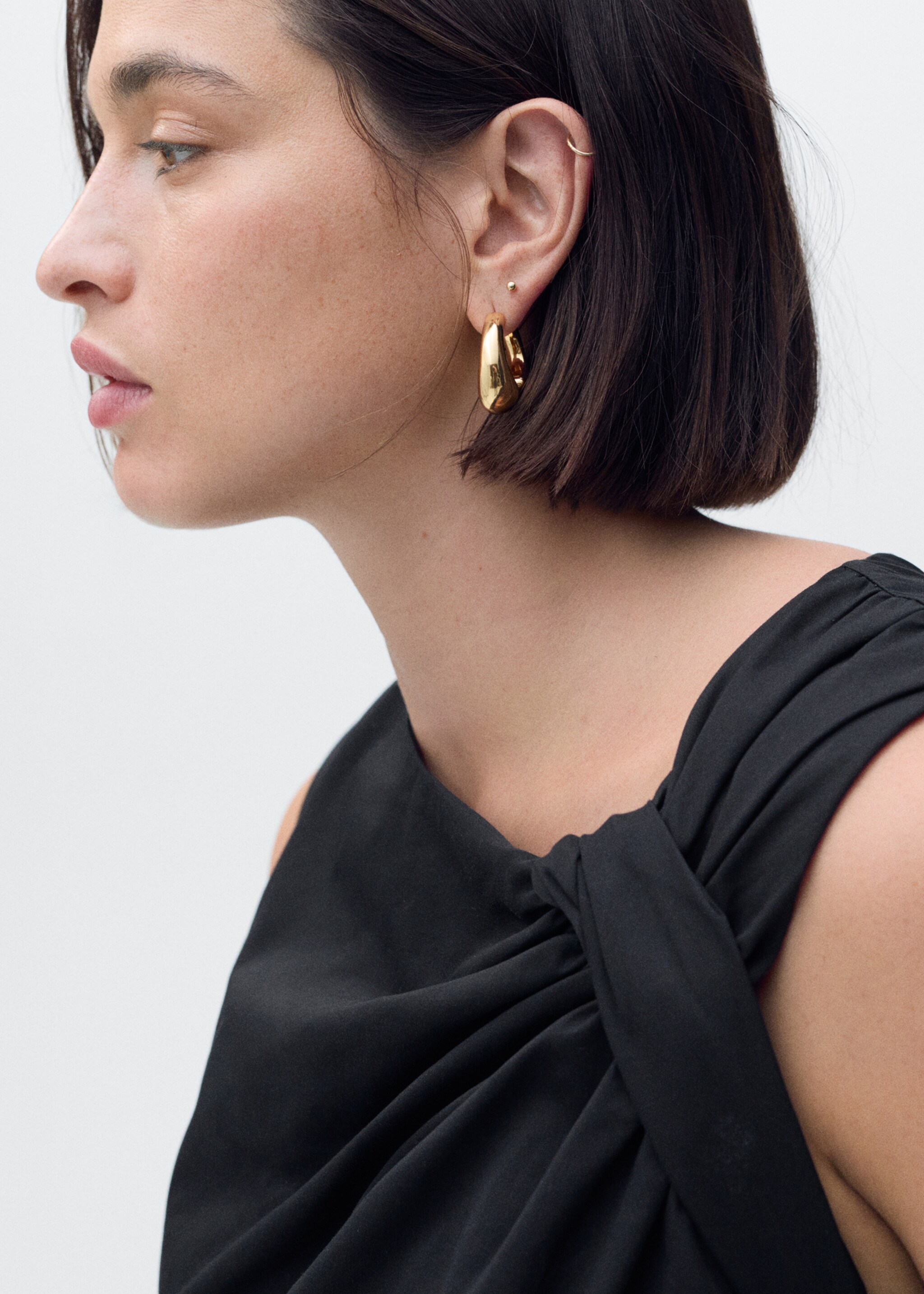 Long culotte jumpsuit with draped neck - Details of the article 4, Black. Ref: 87037195-00.