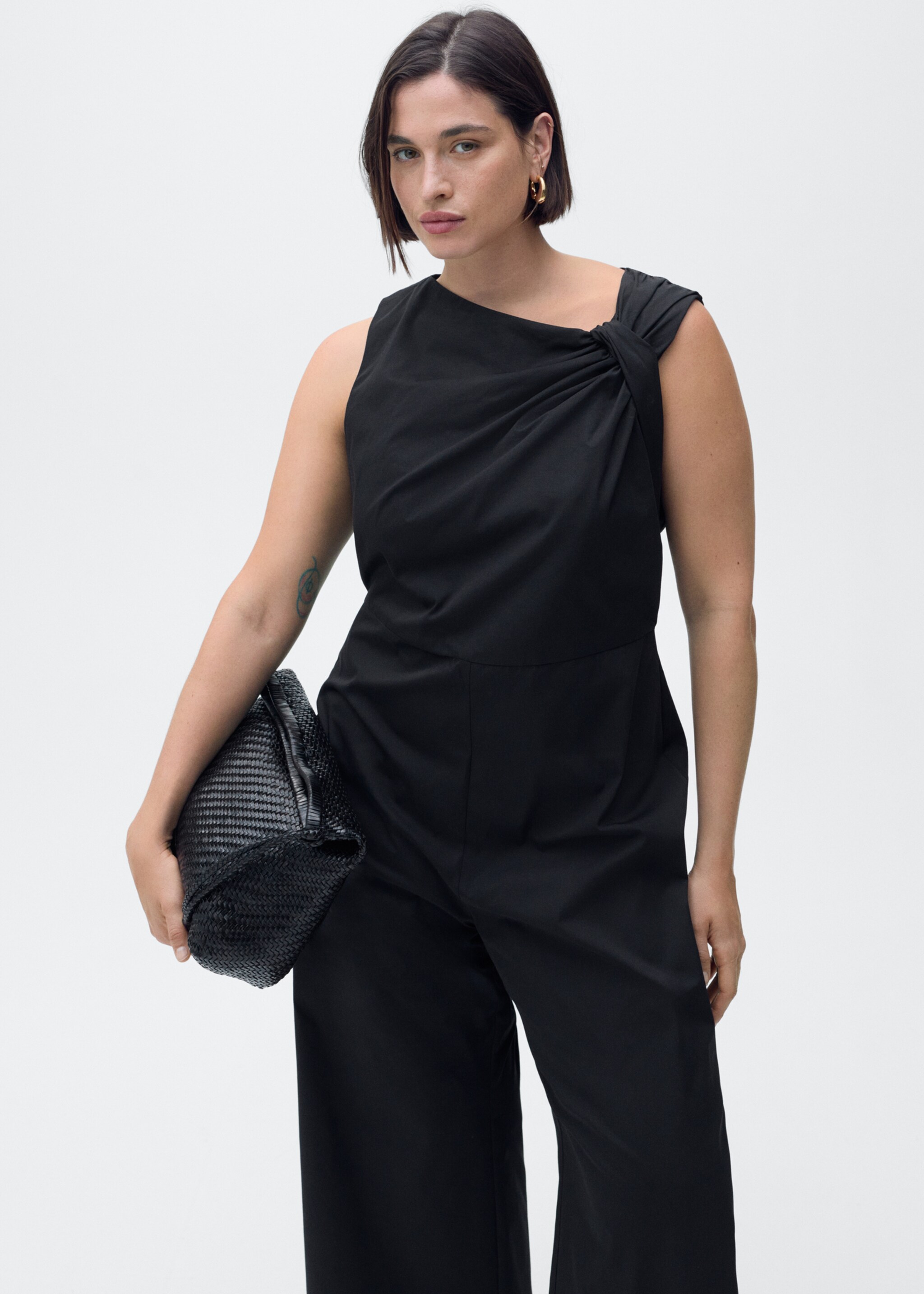 Long culotte jumpsuit with draped neck - Details of the article 5, Black. Ref: 87037195-00.