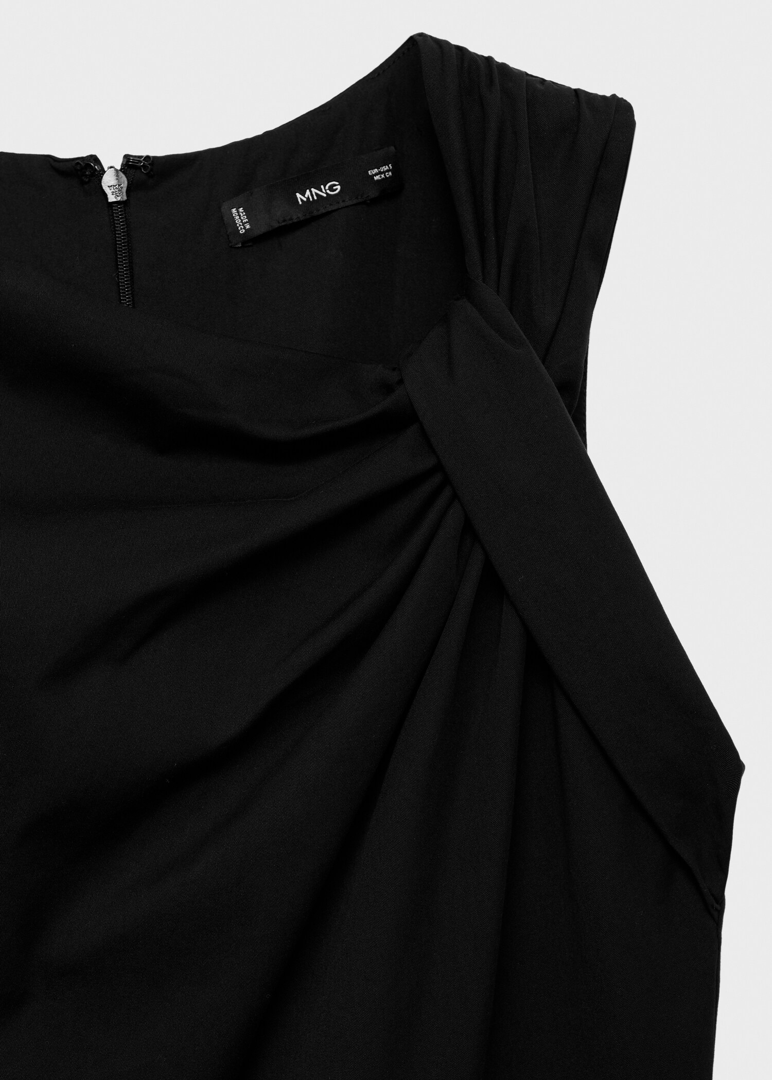 Long culotte jumpsuit with draped neck - Details of the article 8